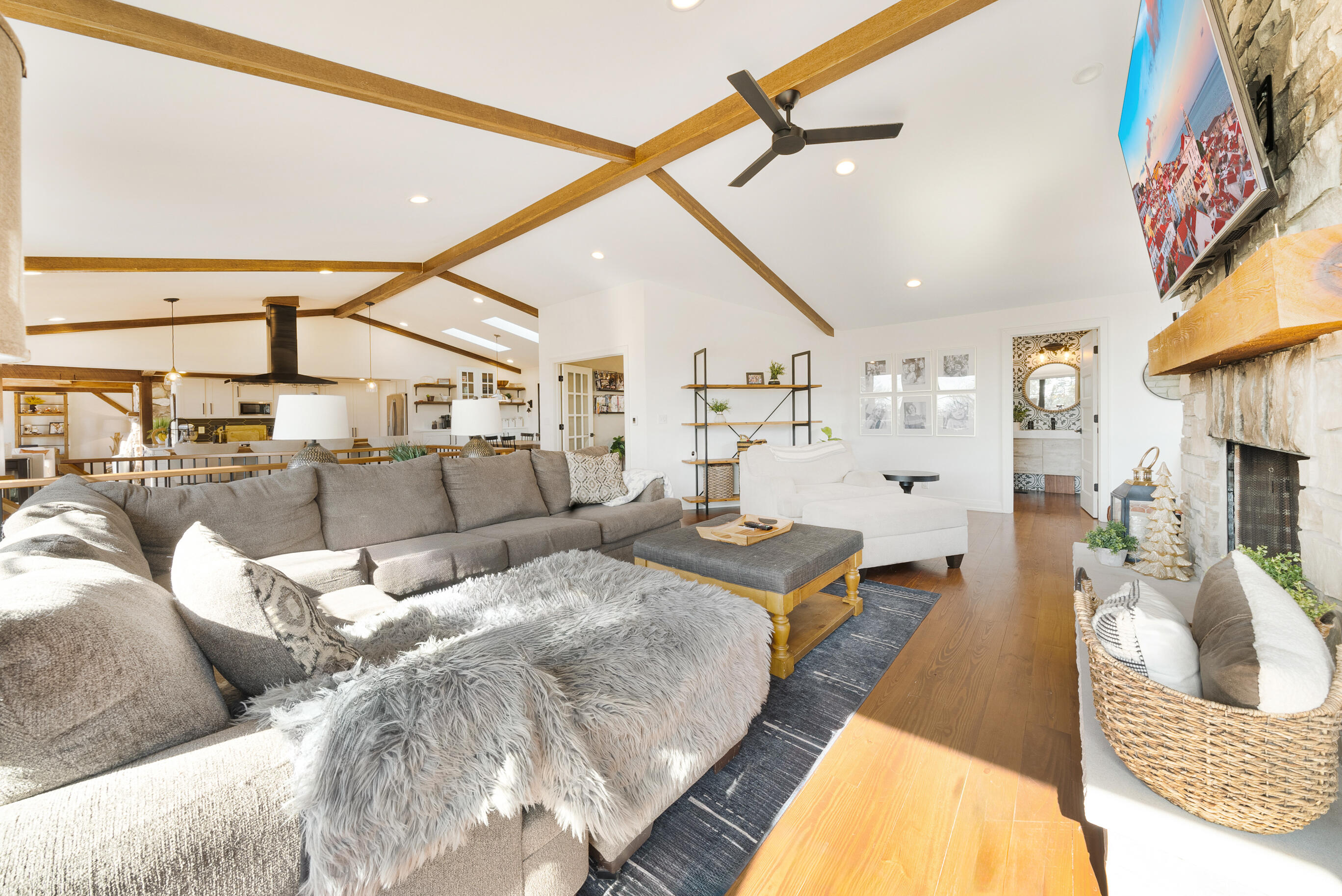 1551 Orchard Ln