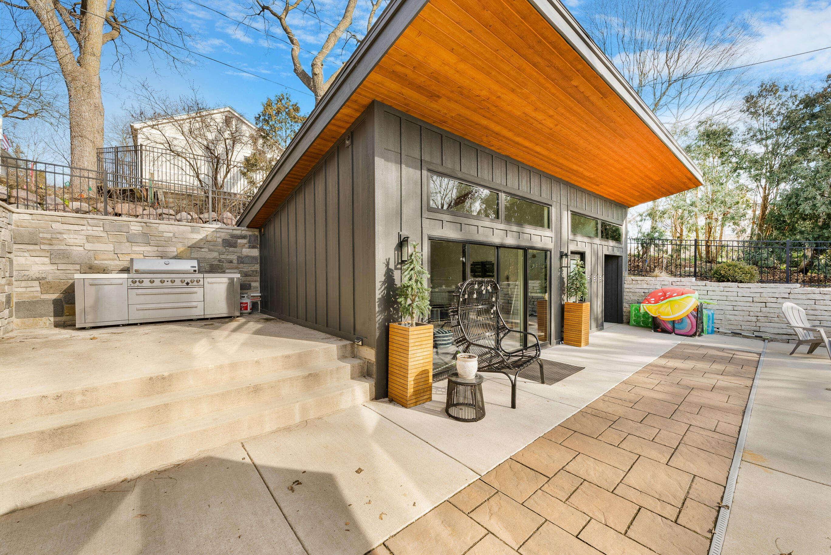 1551 Orchard Ln