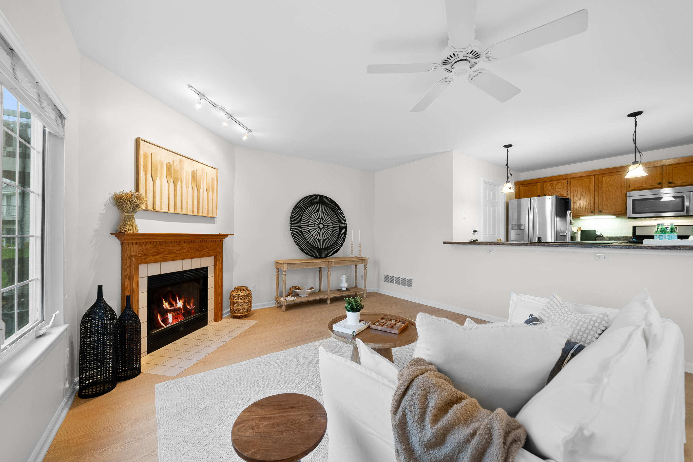 644 Geneva National Ave N 6-33