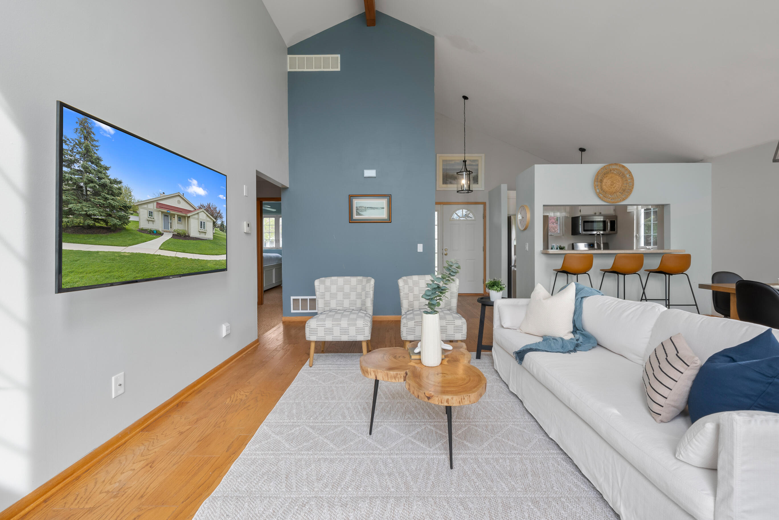 1790 Cottage Dr 7-01