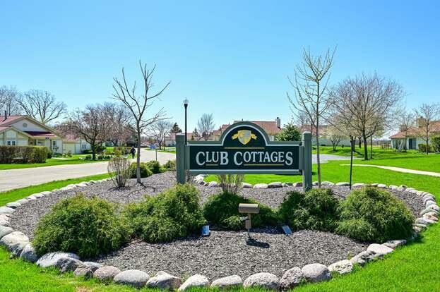 1790 Cottage Dr 7-01