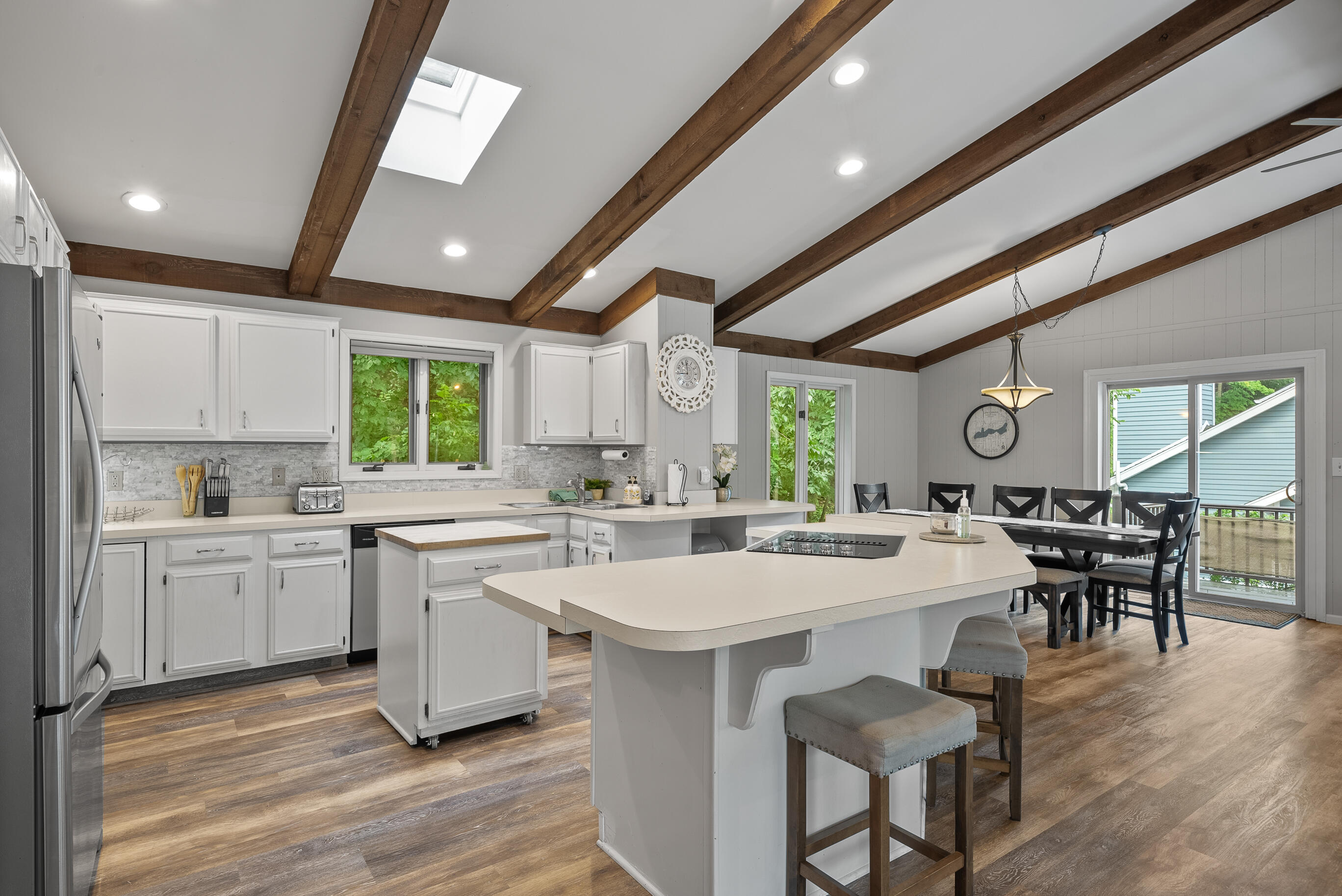 265 Jensen Dr