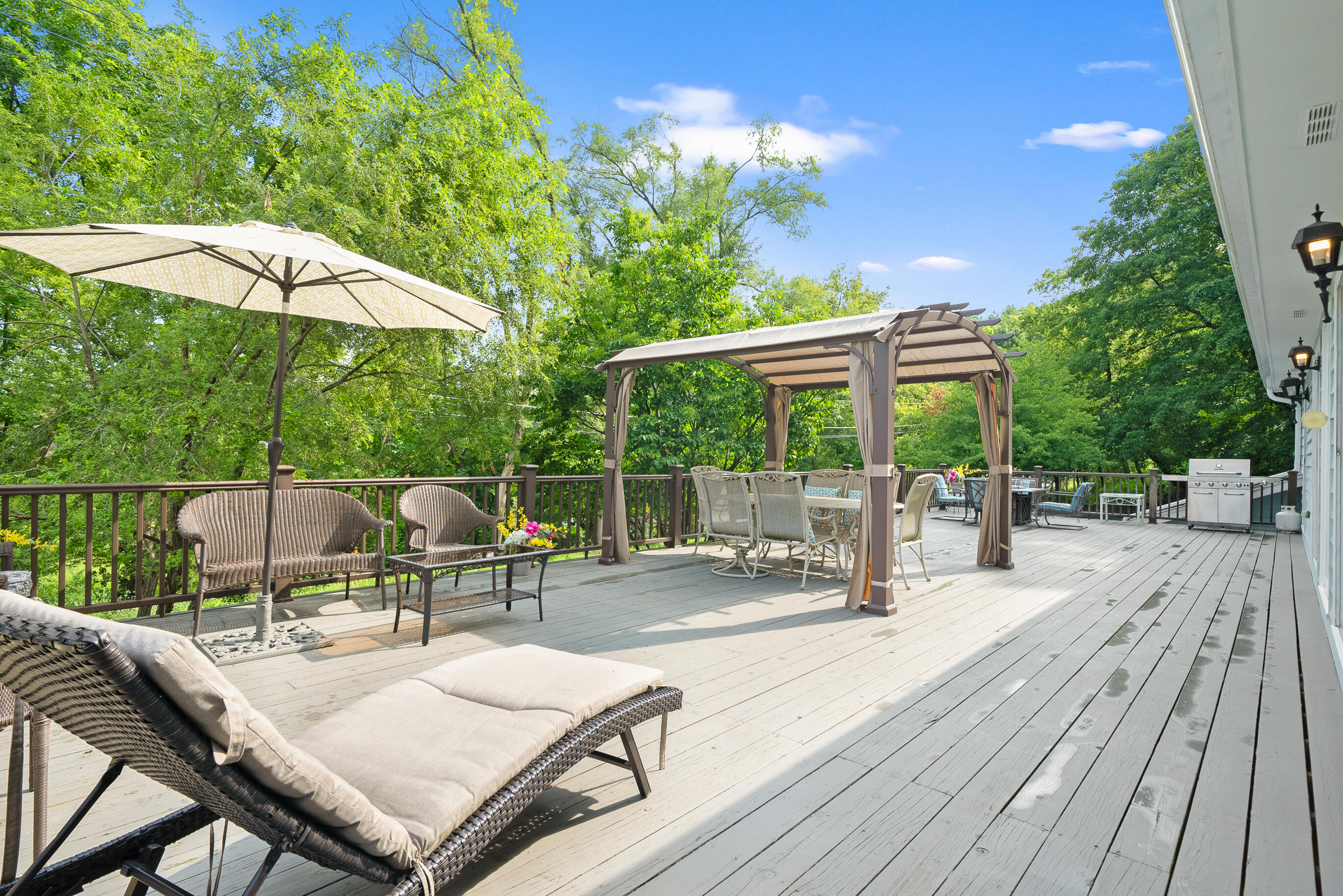 265 Jensen Dr