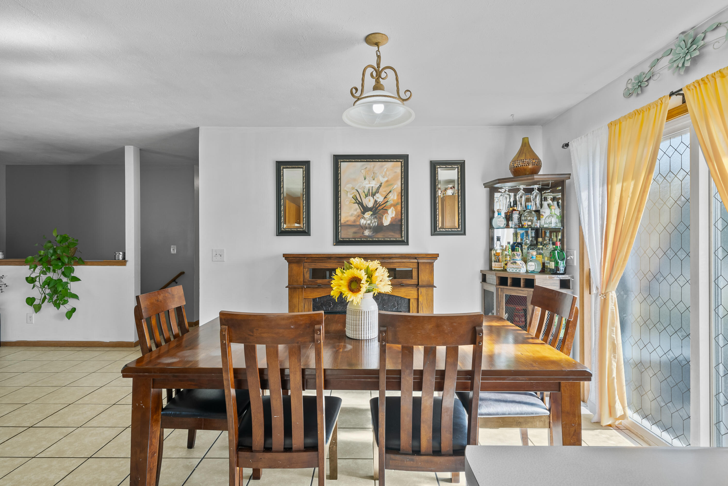 138 Carlson Dr Dr