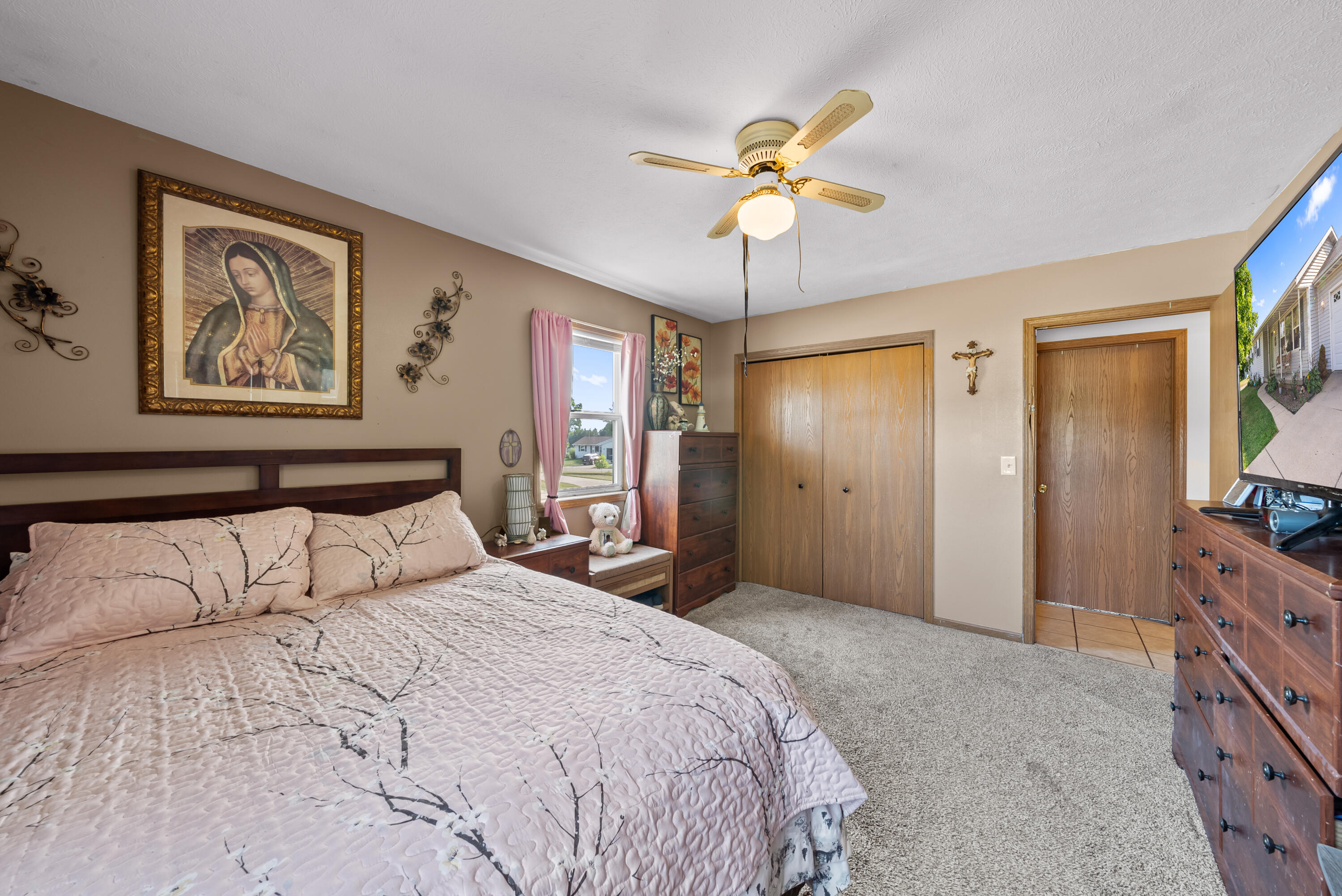 138 Carlson Dr Dr