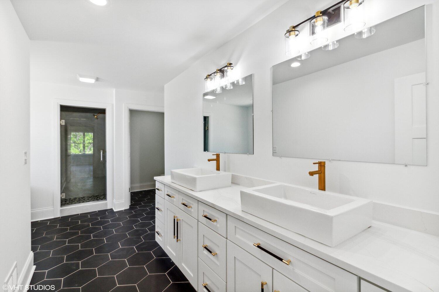 705 Eagleton Dr 55-05