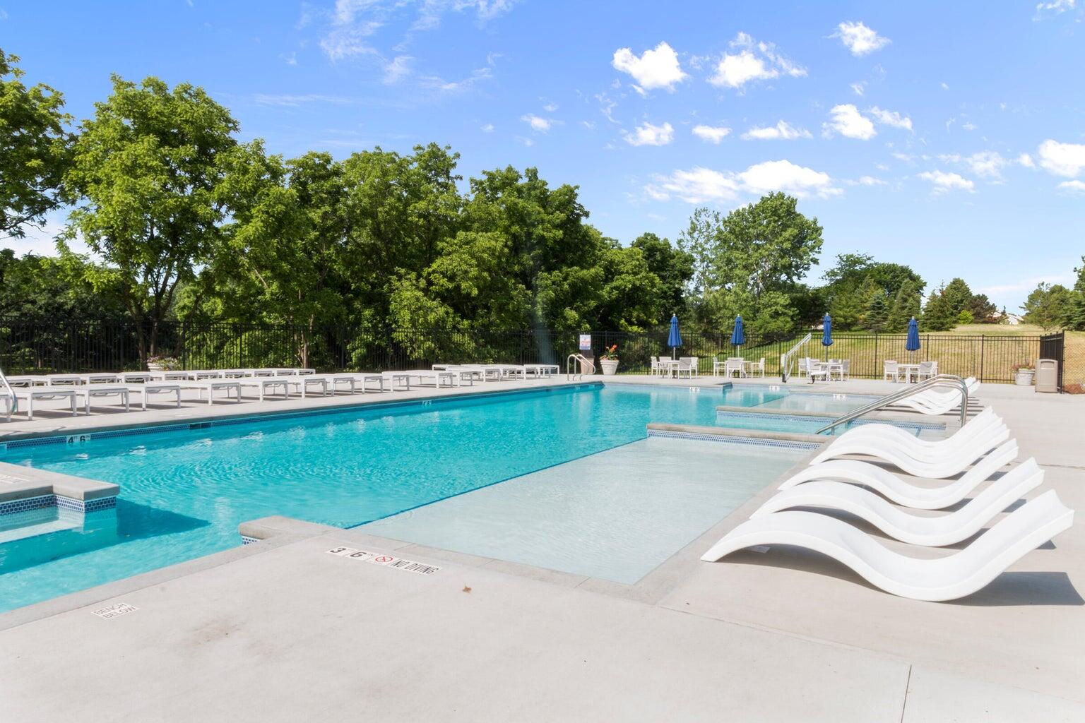 705 Eagleton Dr 55-05