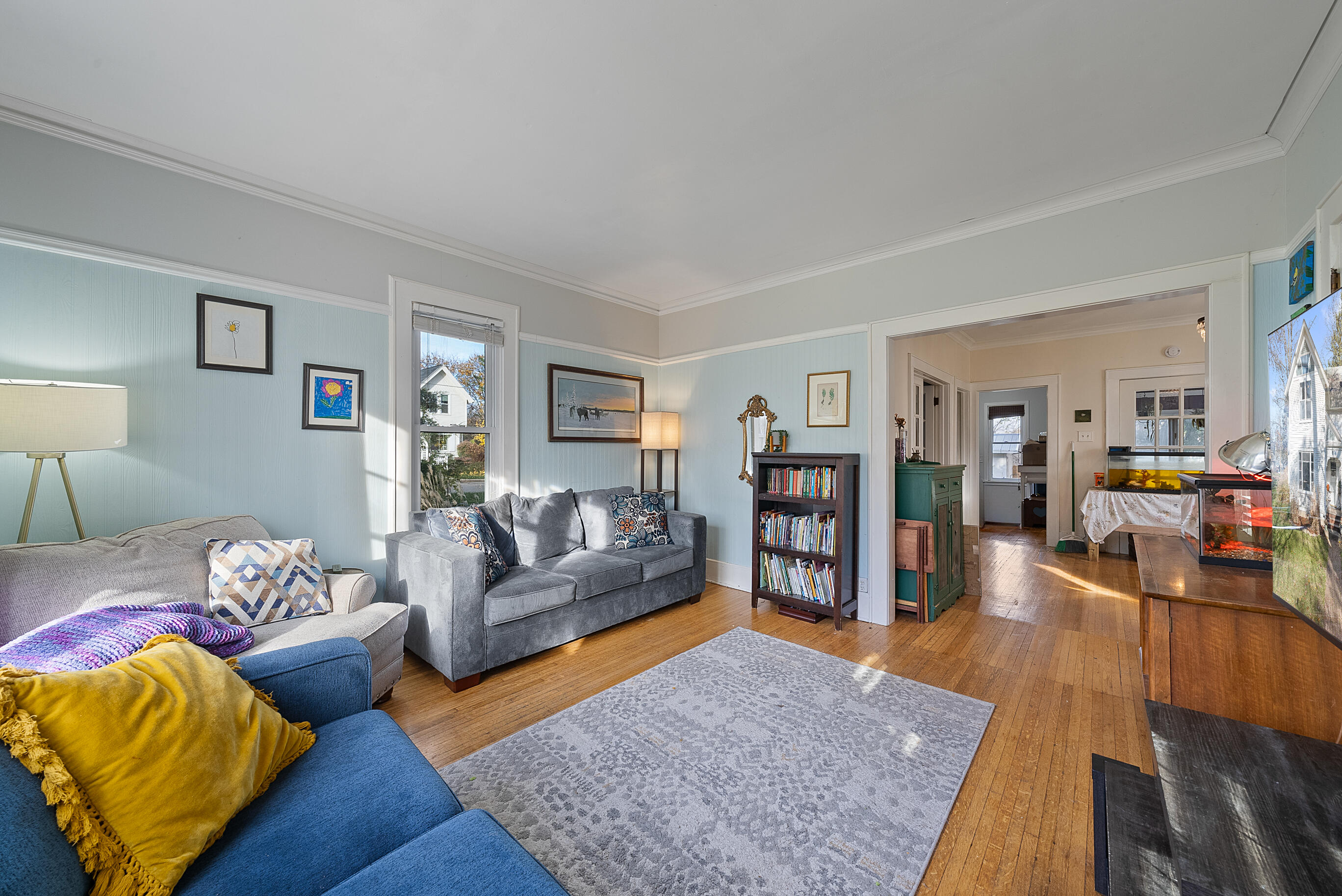 106 W Geneva St