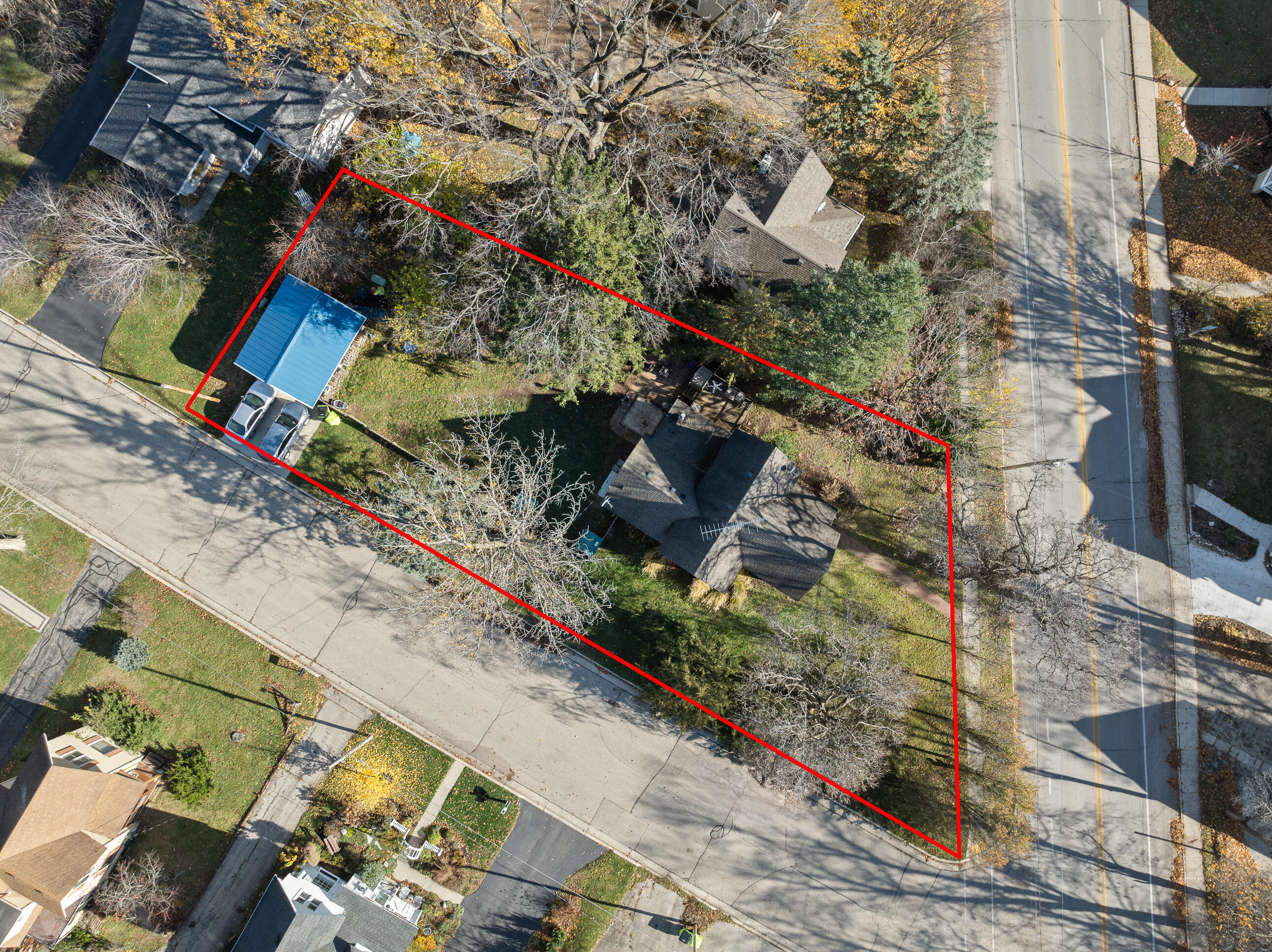 106 W Geneva St