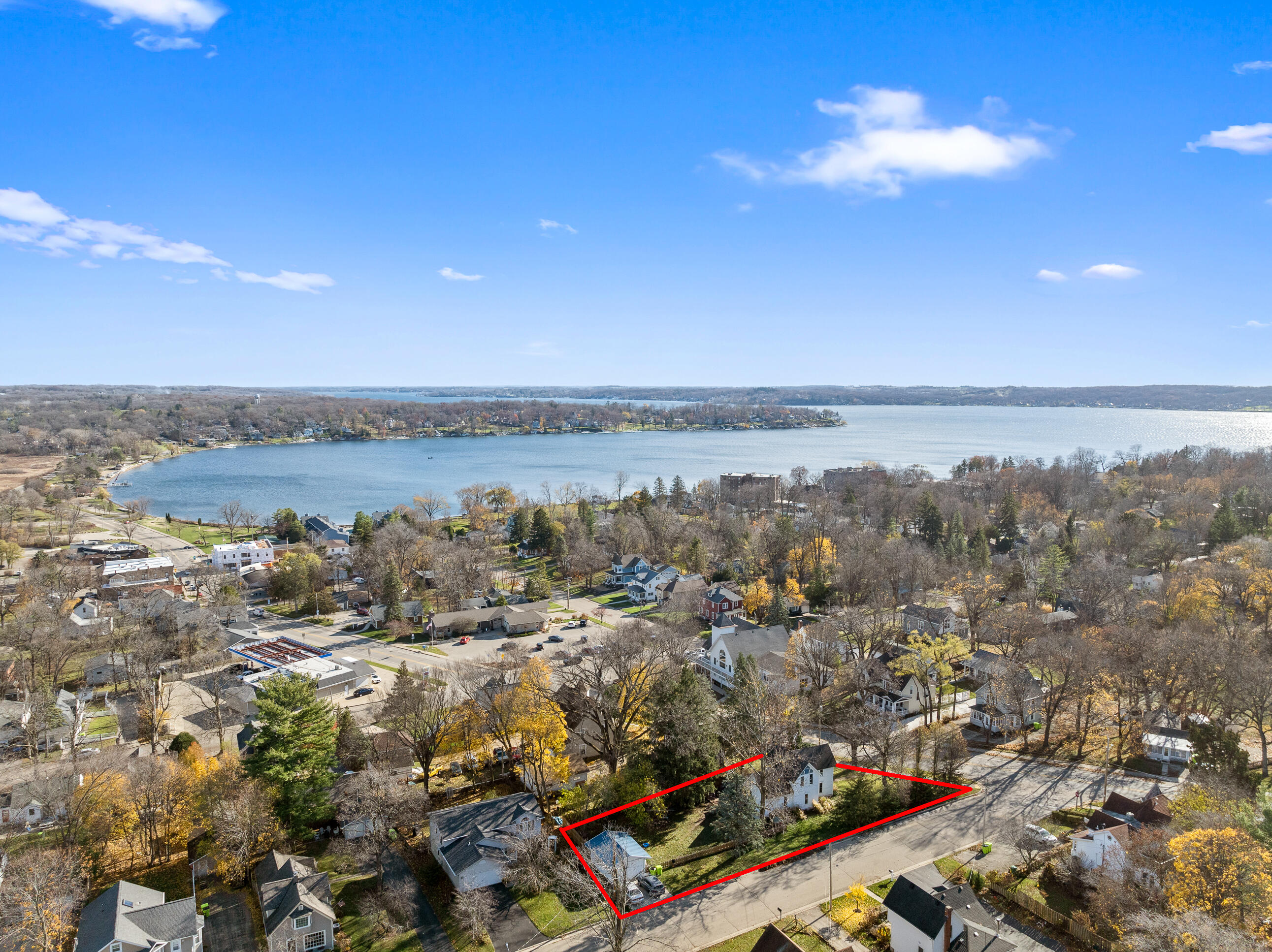 106 W Geneva St