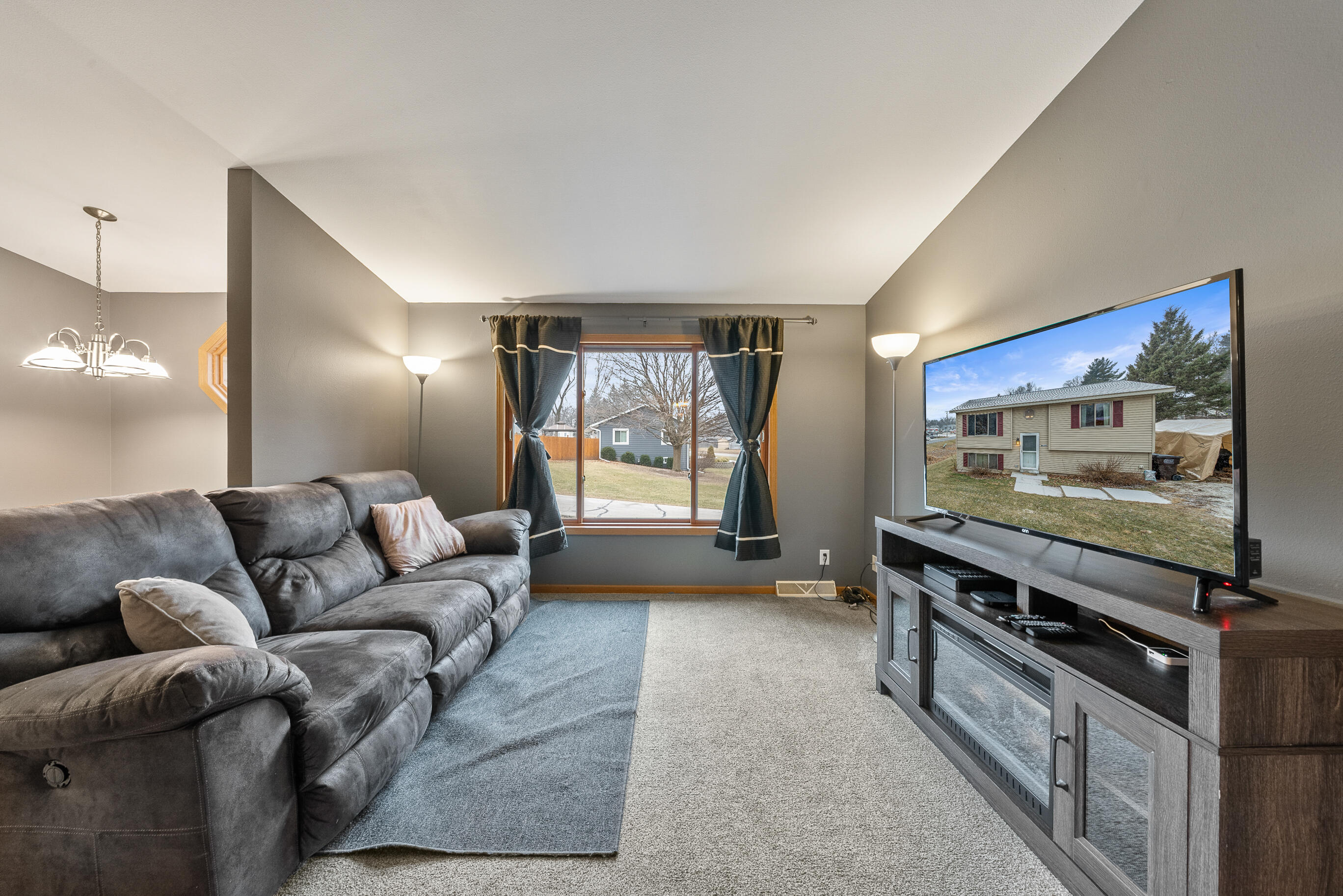 n1267 Hickory Rd