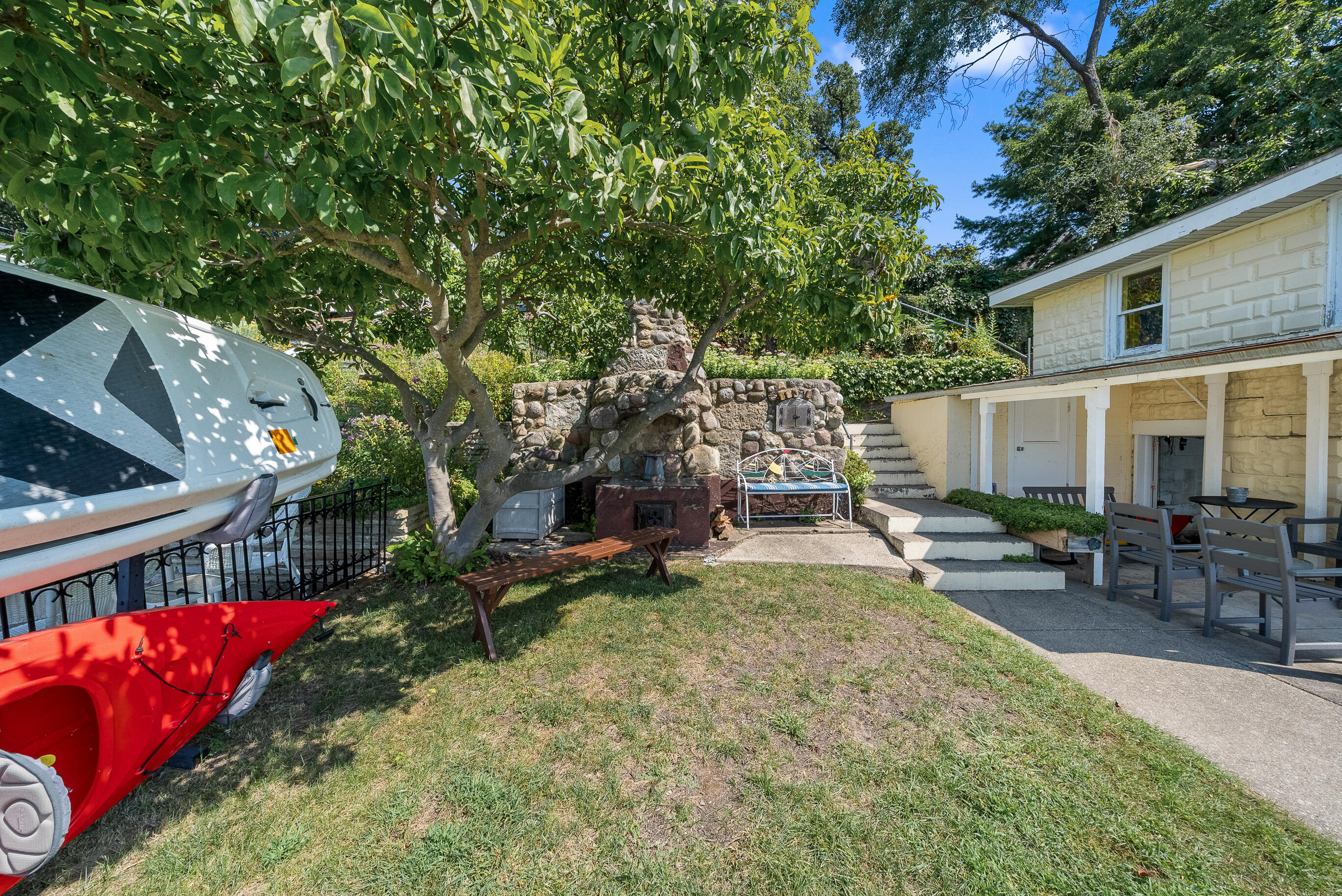 W4951 Oakwood Dr