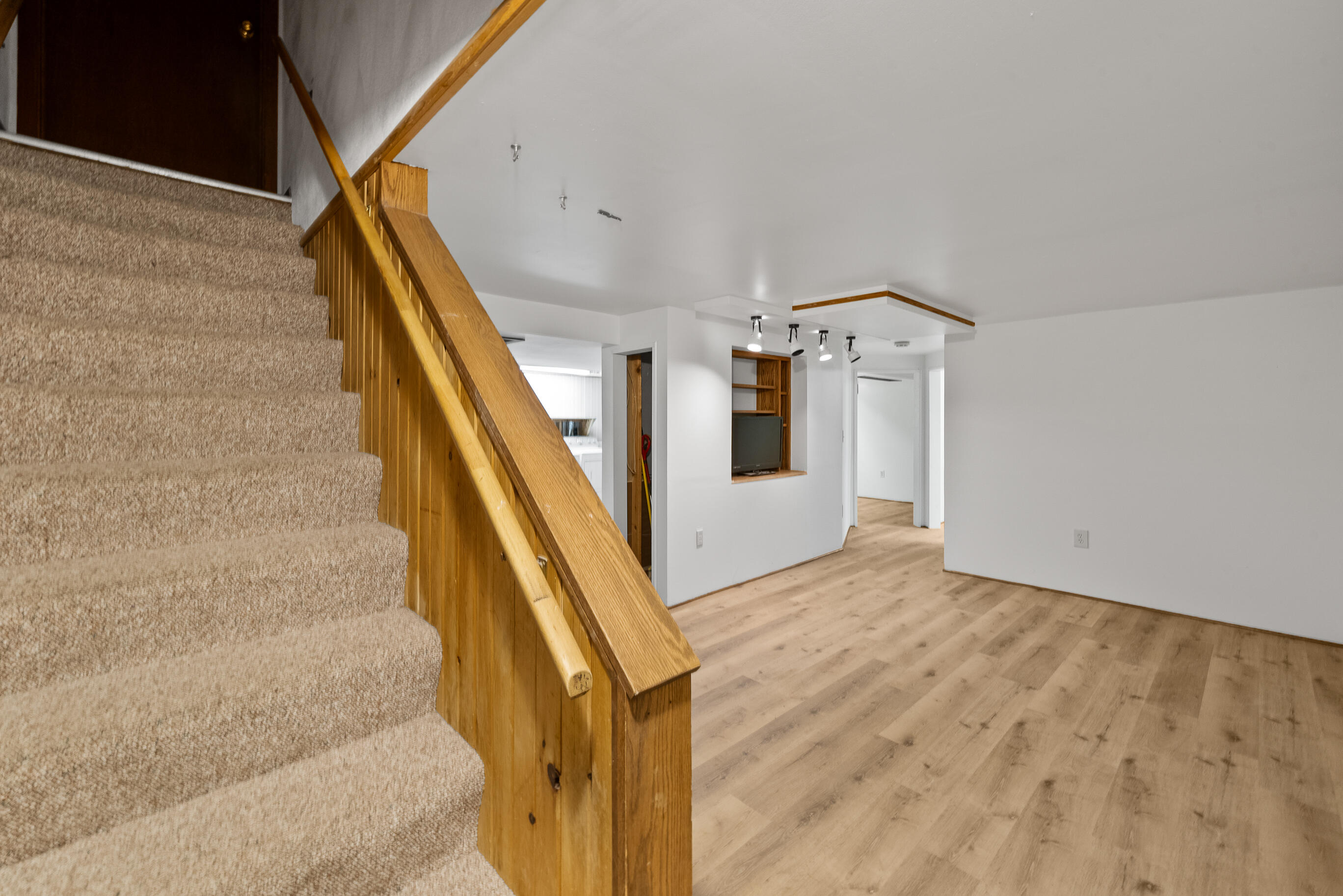 552 Wiswell Dr