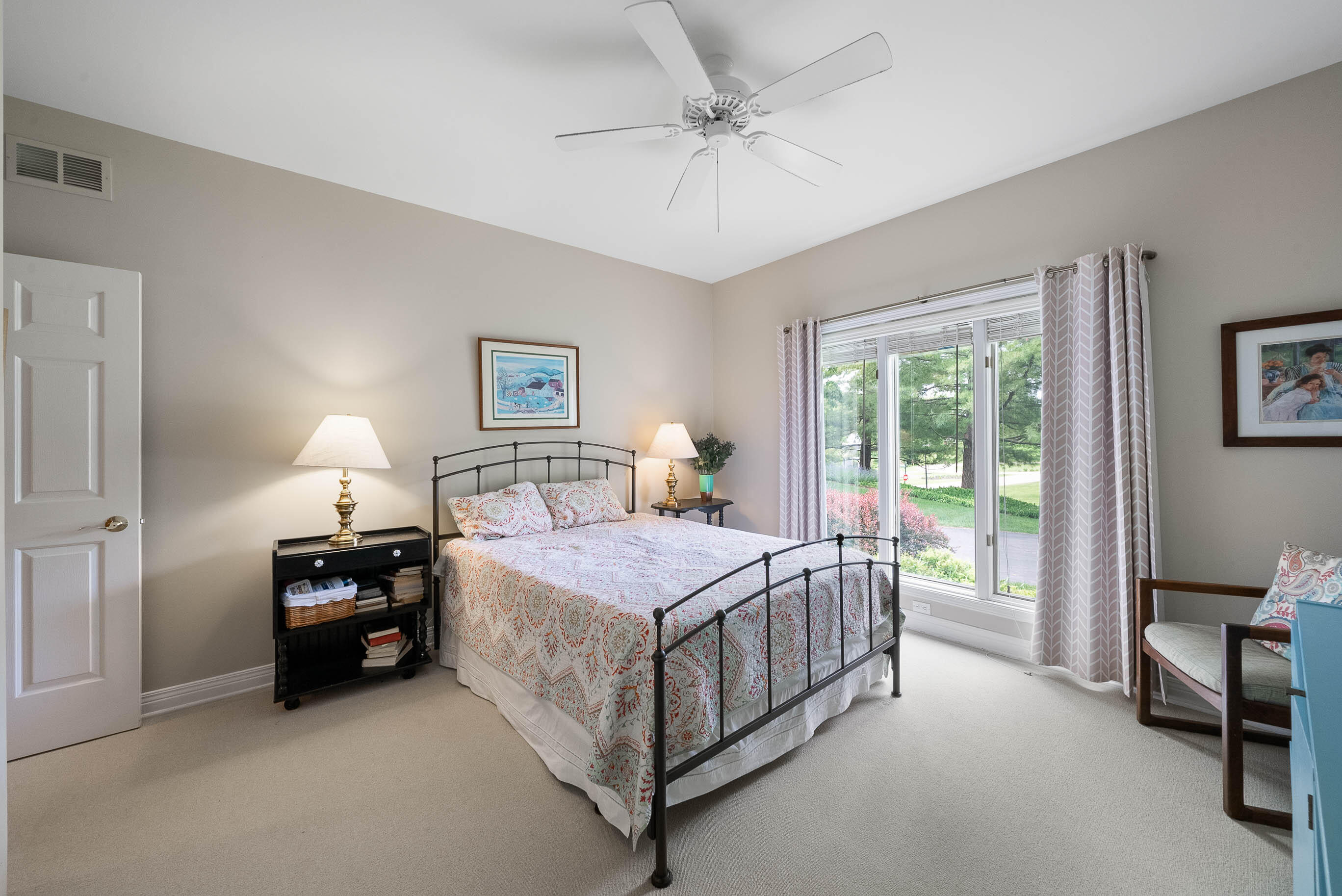 1261 Deer Ct