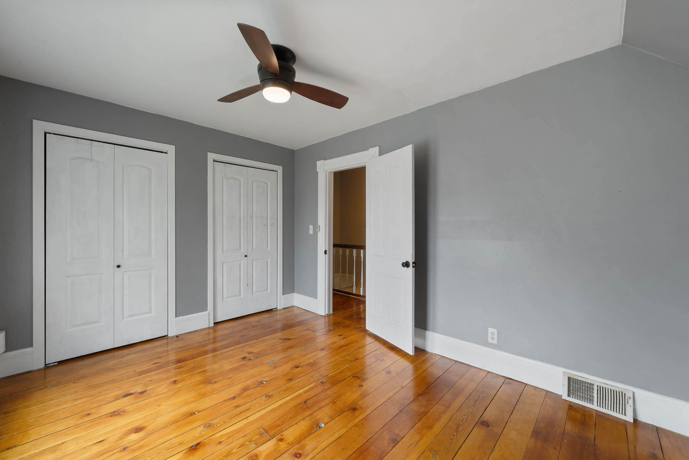 722 Center St