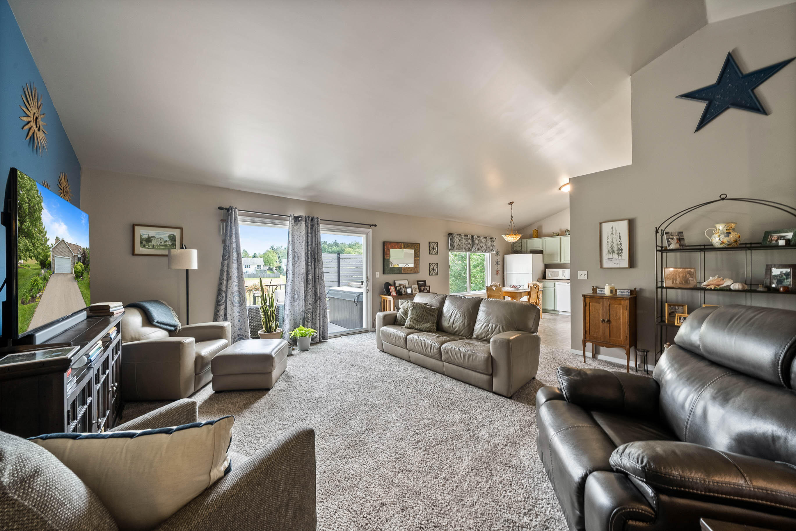 914 Bennett Ct