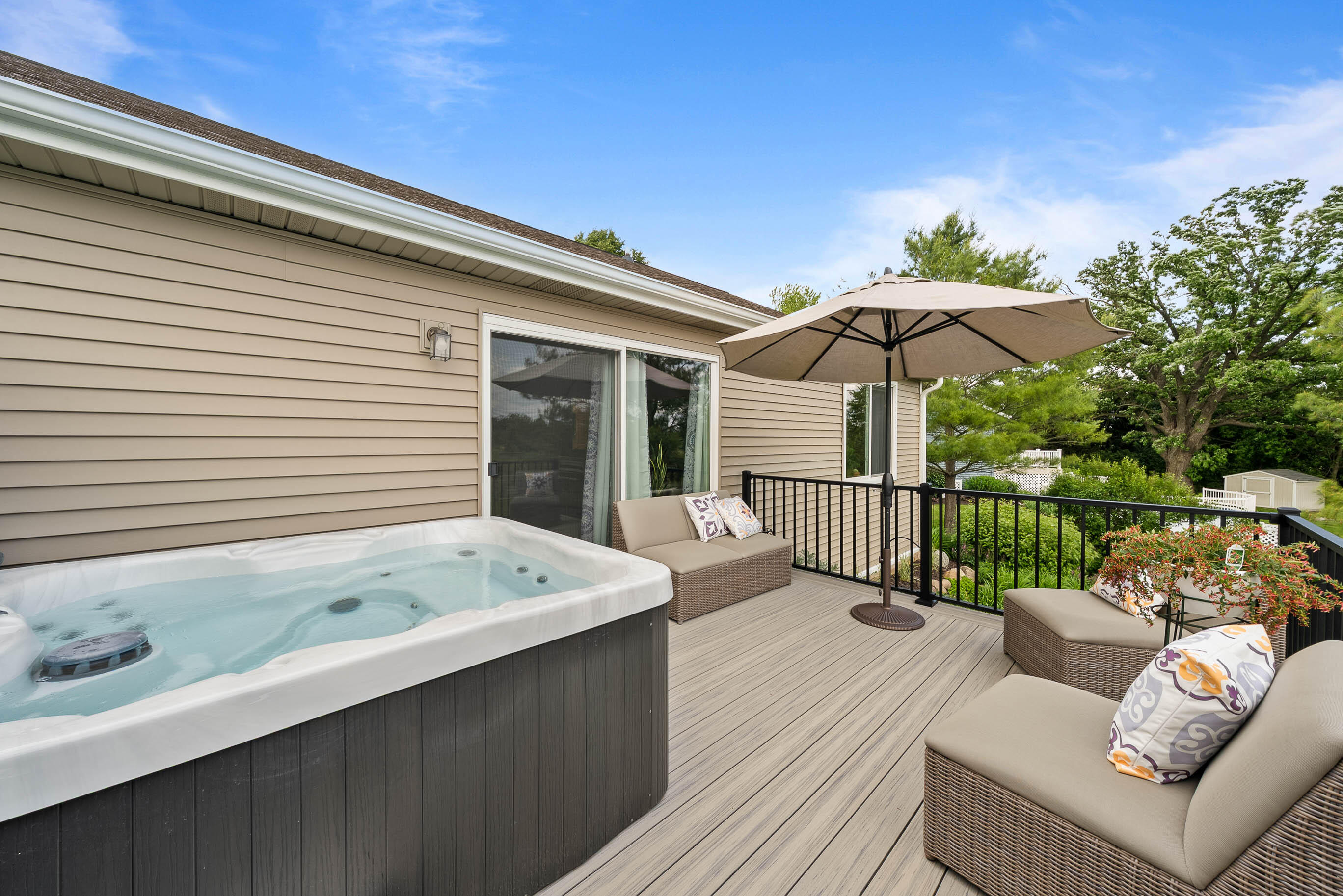 914 Bennett Ct