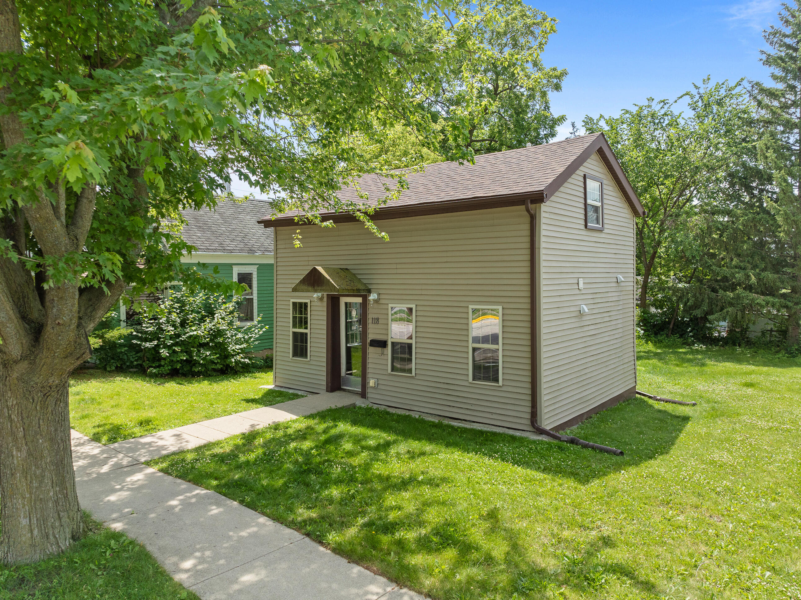 118 N Second St