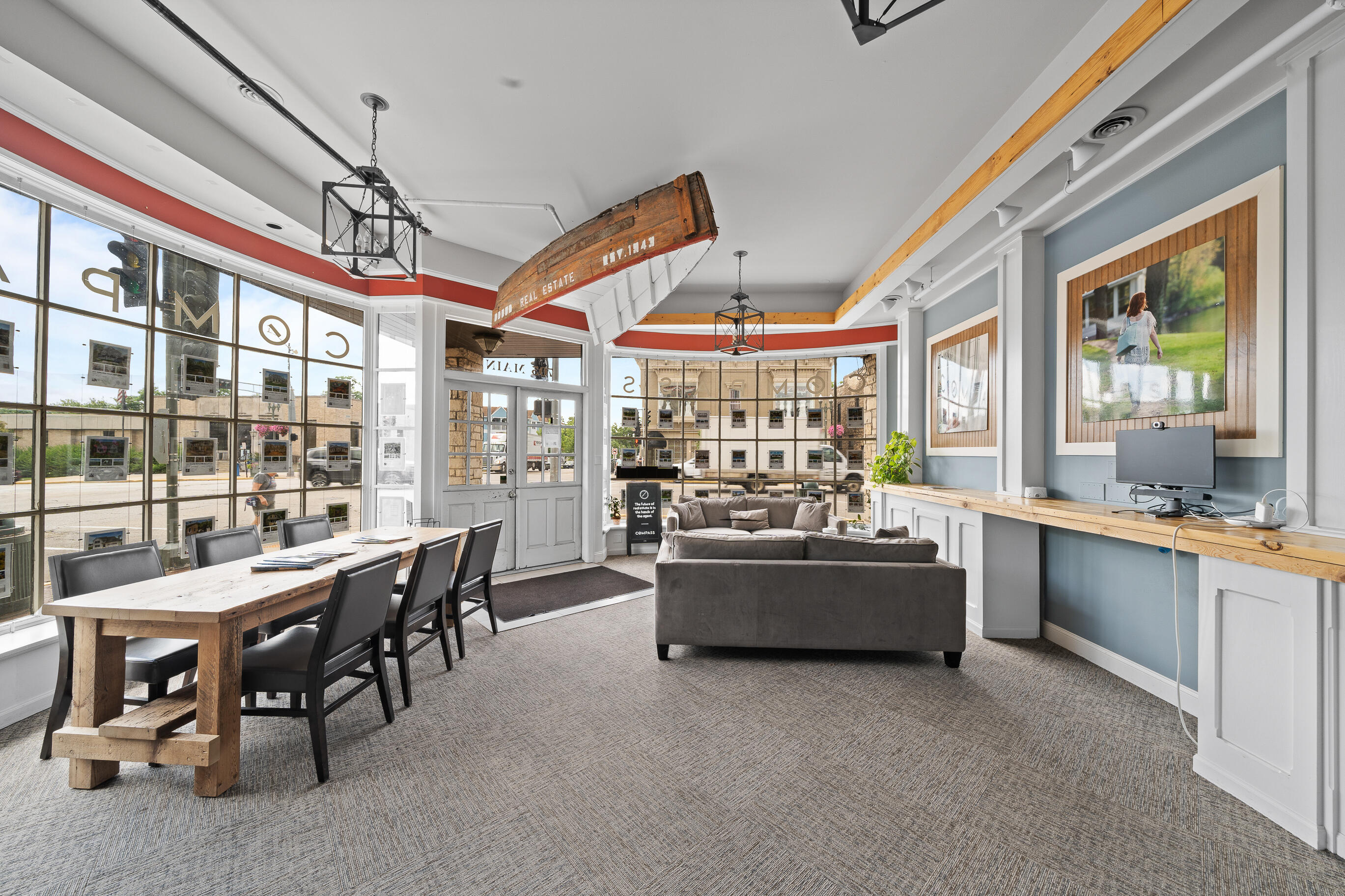 703/707 W Main St
