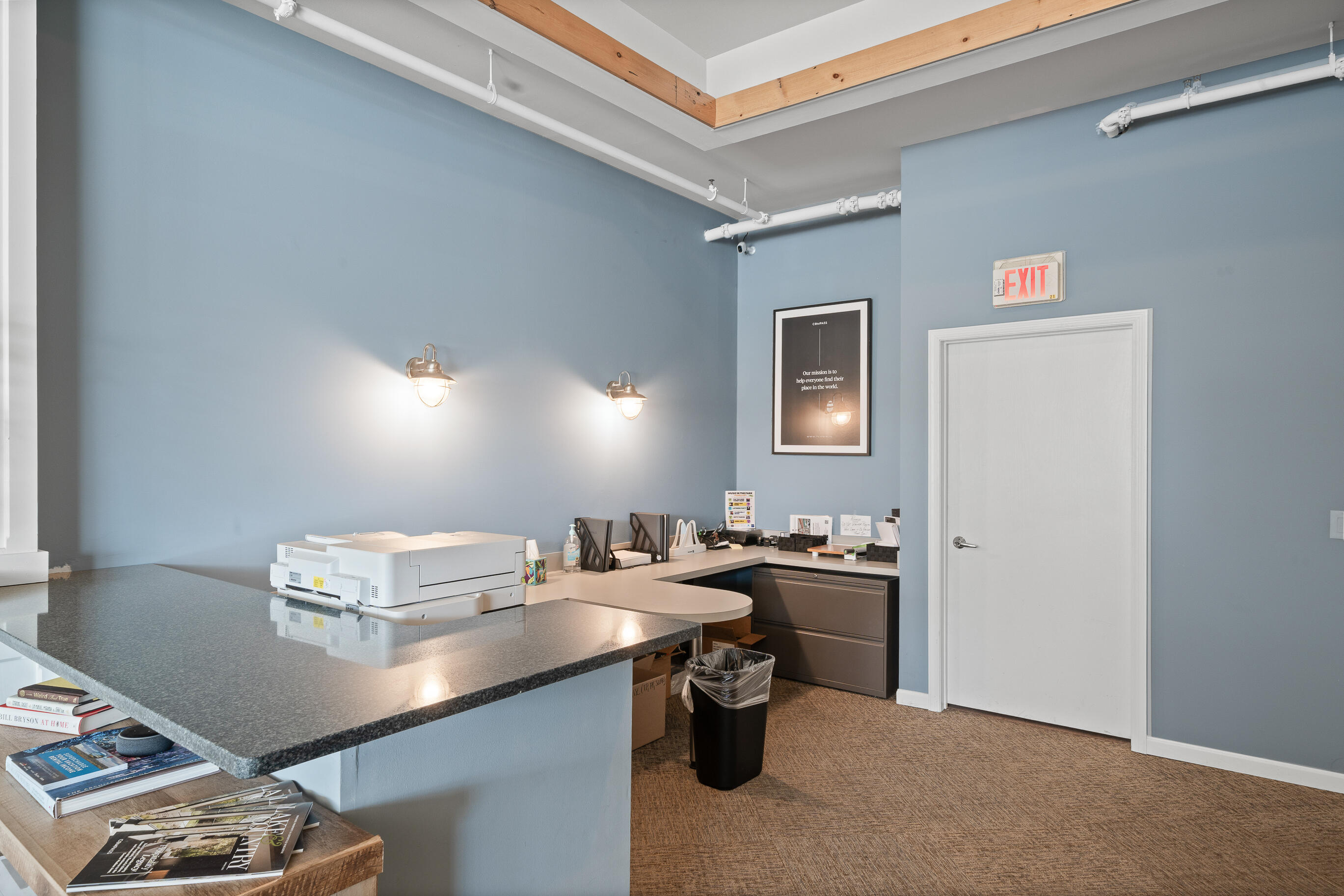 703/707 W Main St