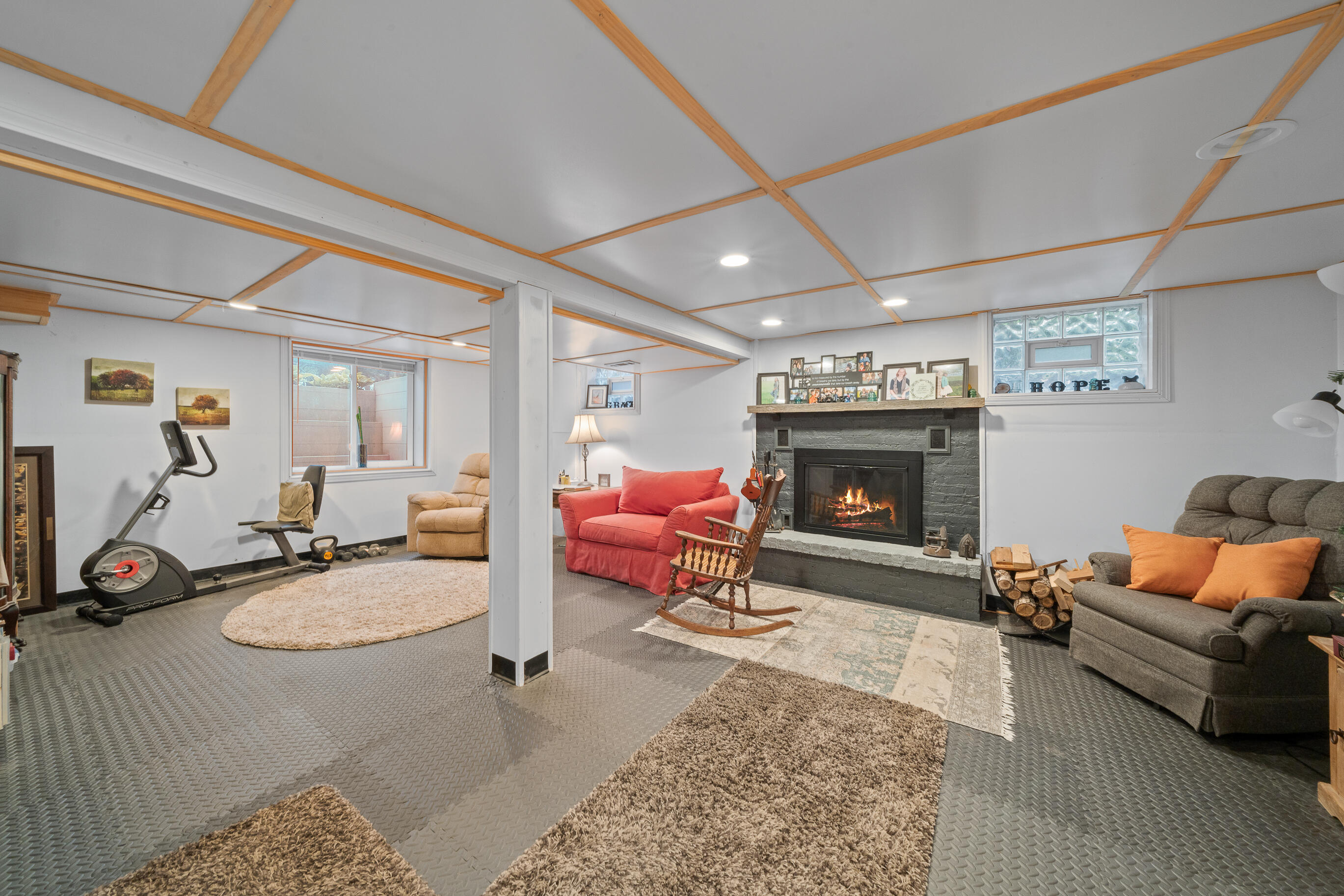 2211 Sheridan Springs Rd