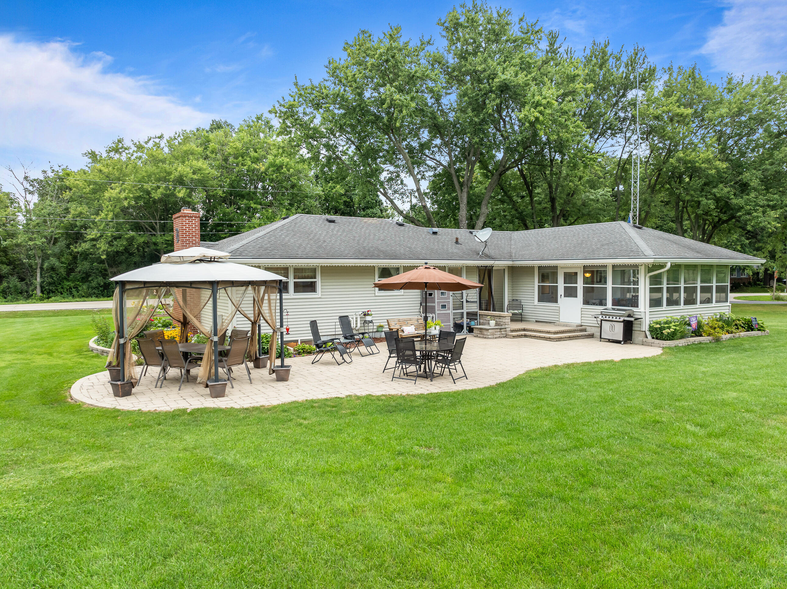 2211 Sheridan Springs Rd