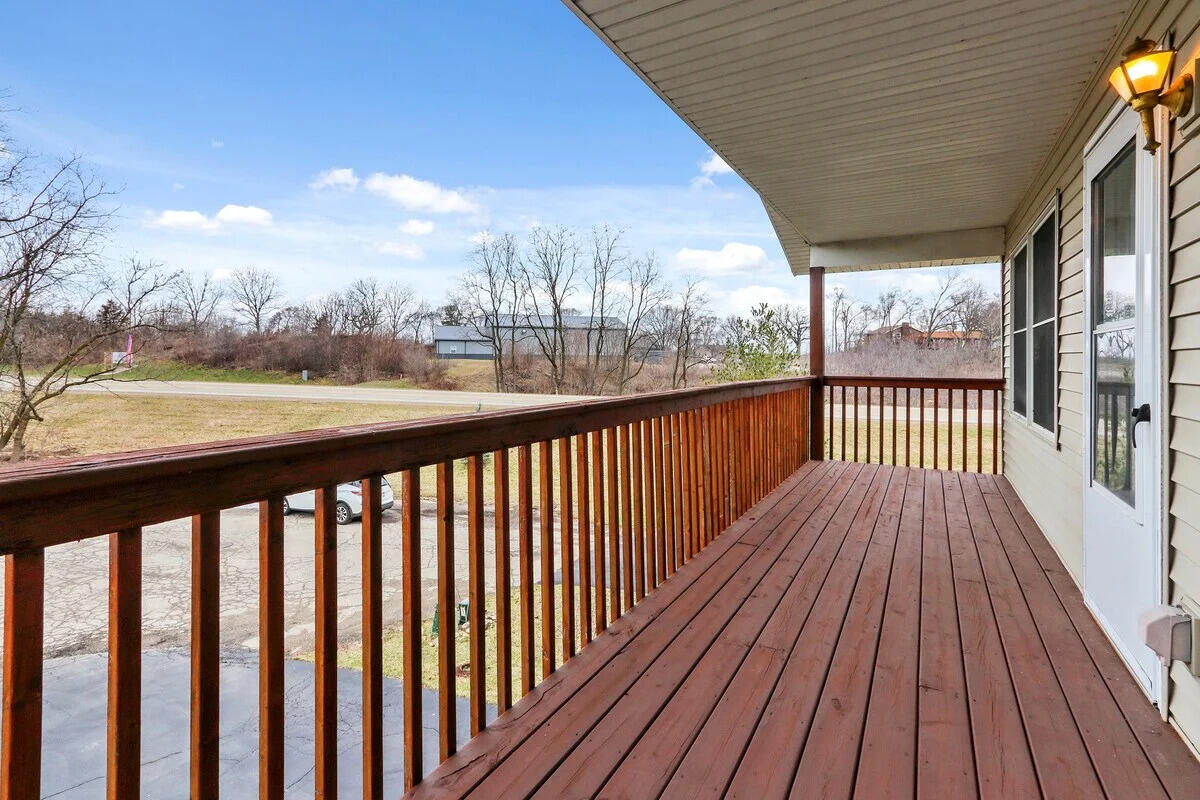 950 Rhyners Ln