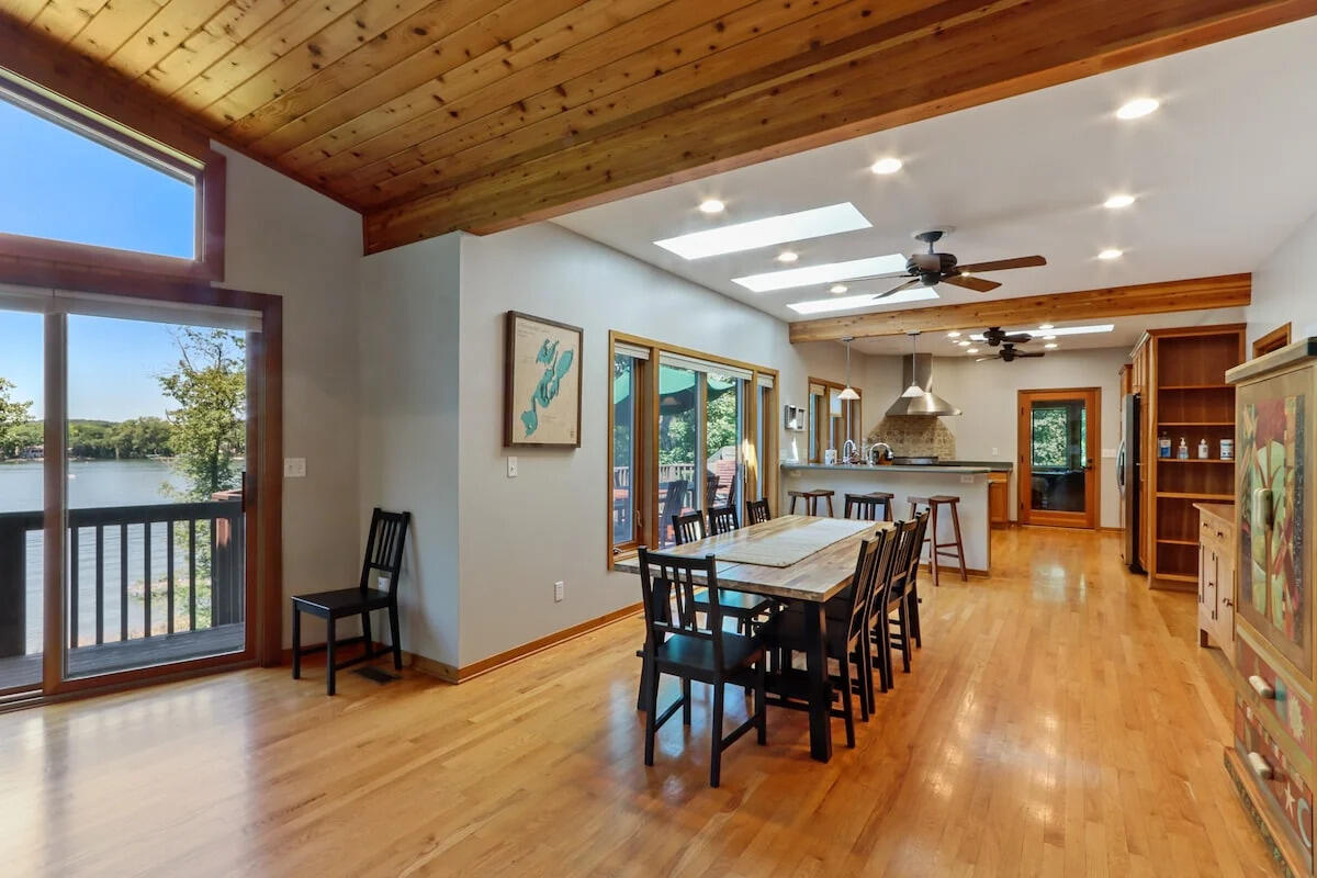 N7487 E Lakeshore Dr