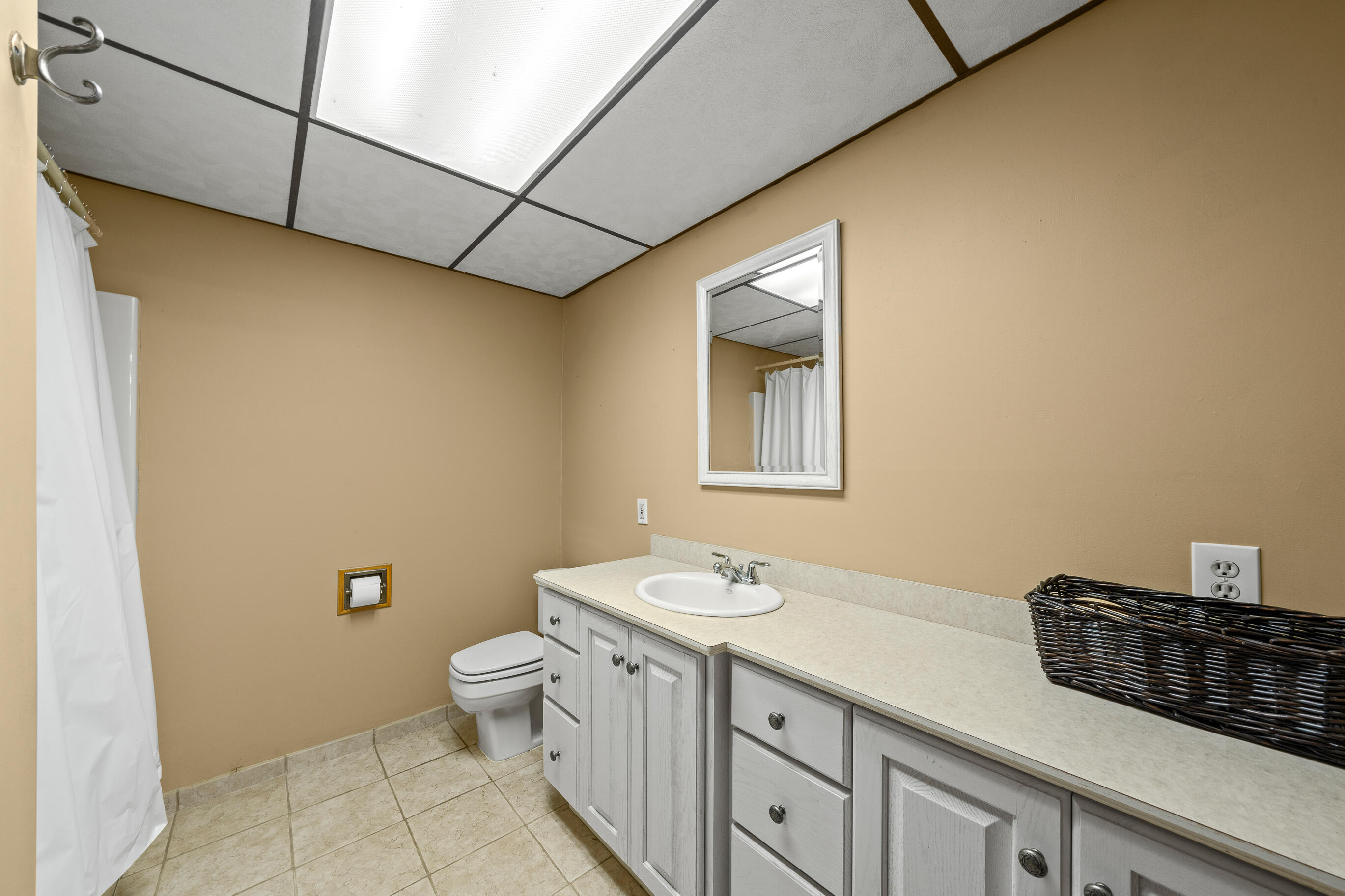 N3145 Center St