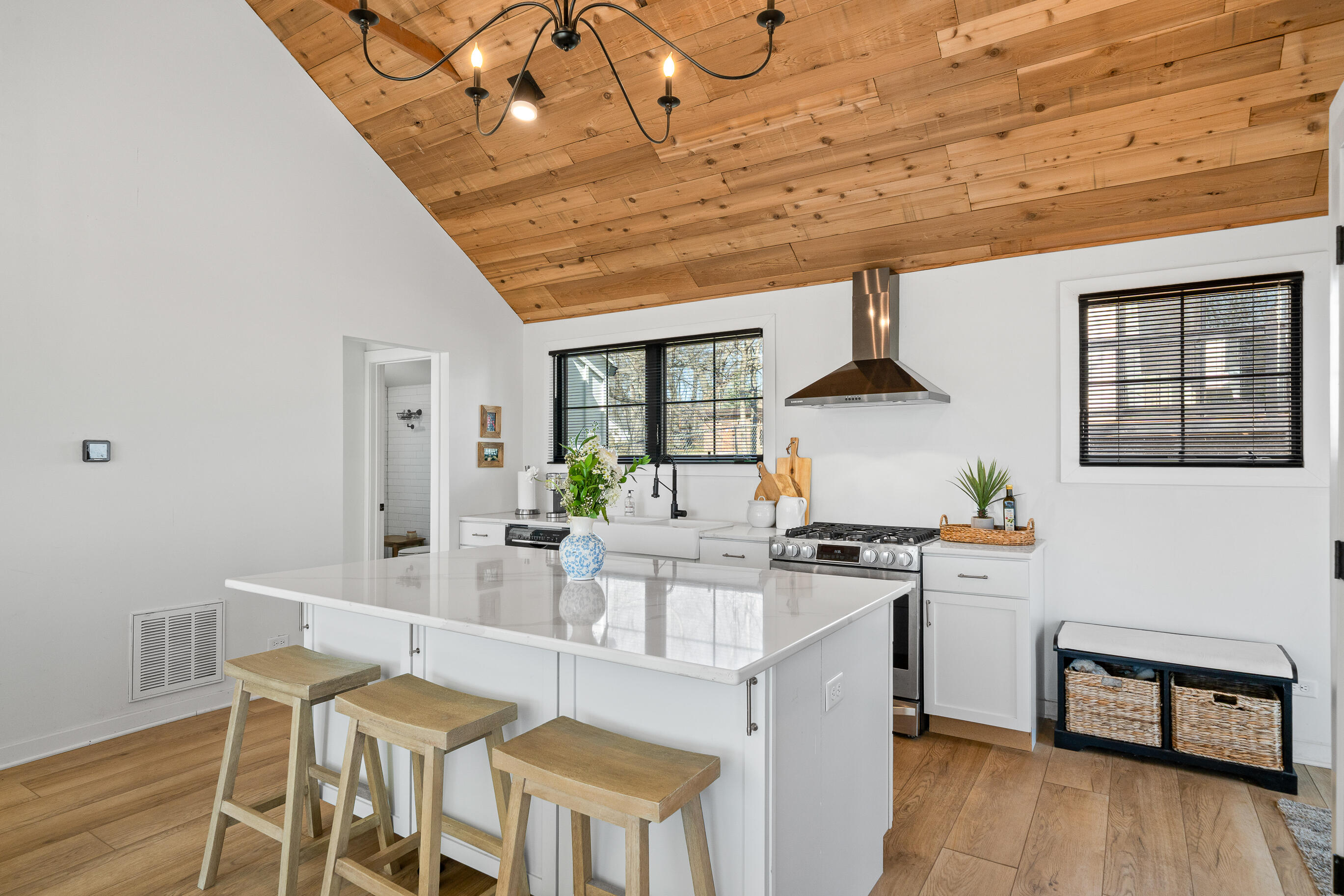 2804 Willow Point Dr