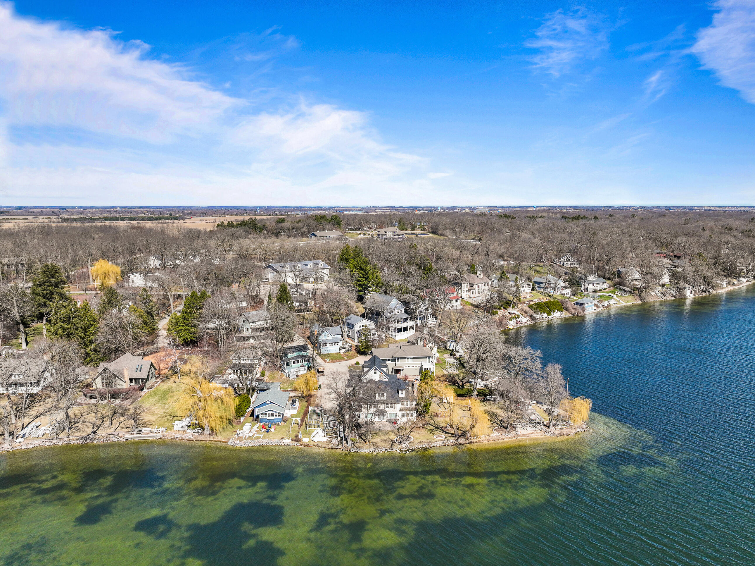 2804 Willow Point Dr