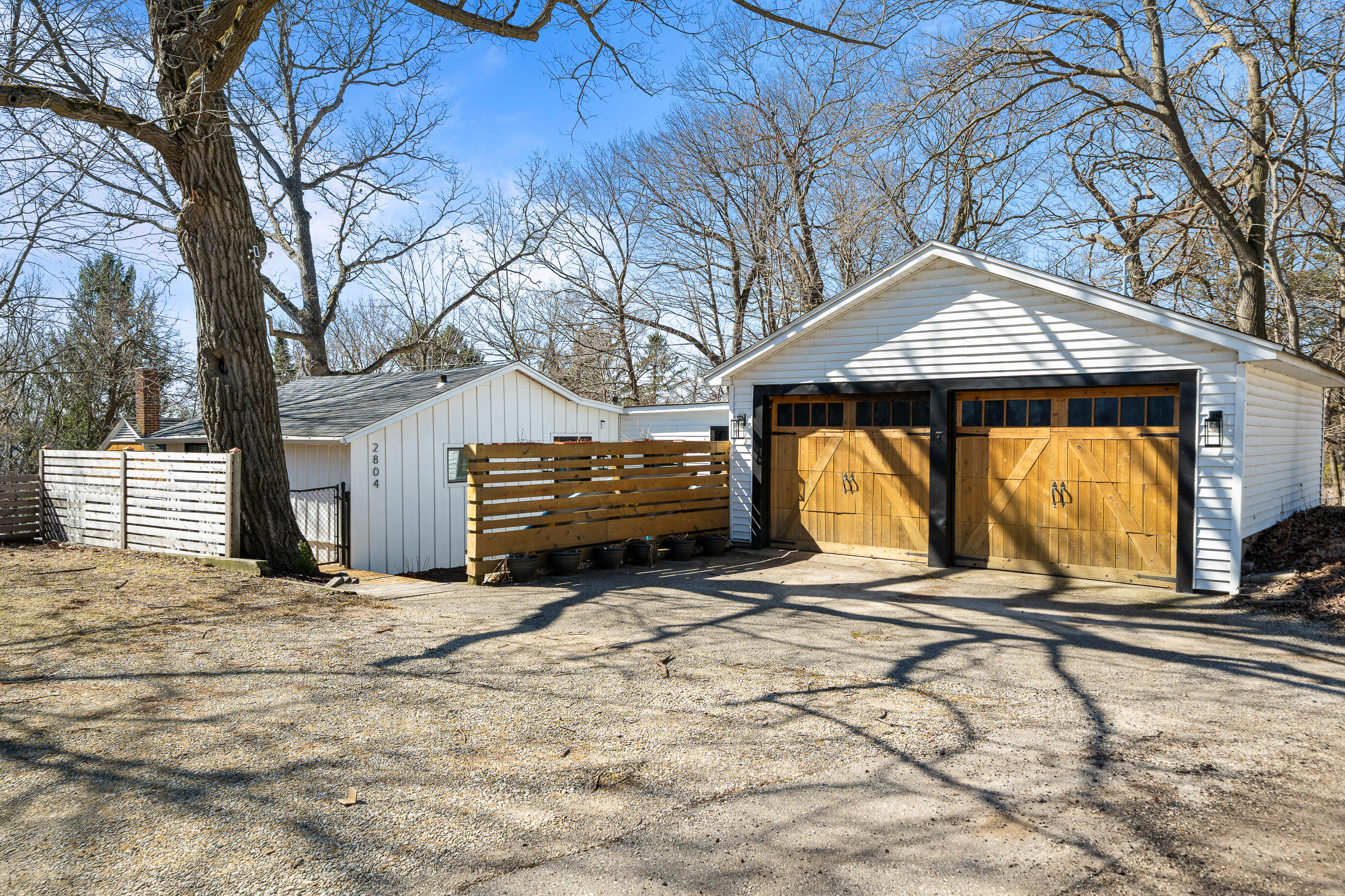 2804 Willow Point Dr