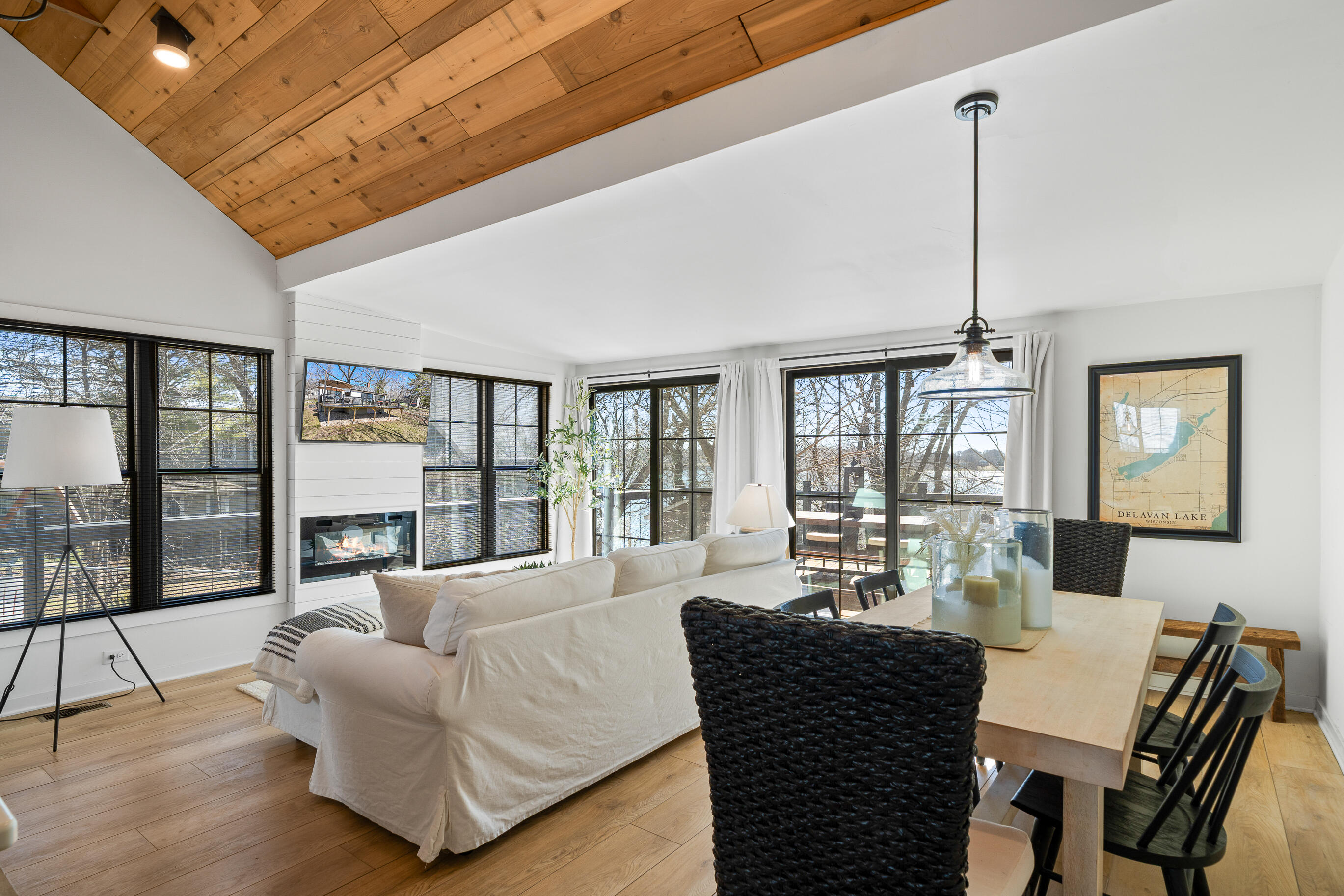 2804 Willow Point Dr