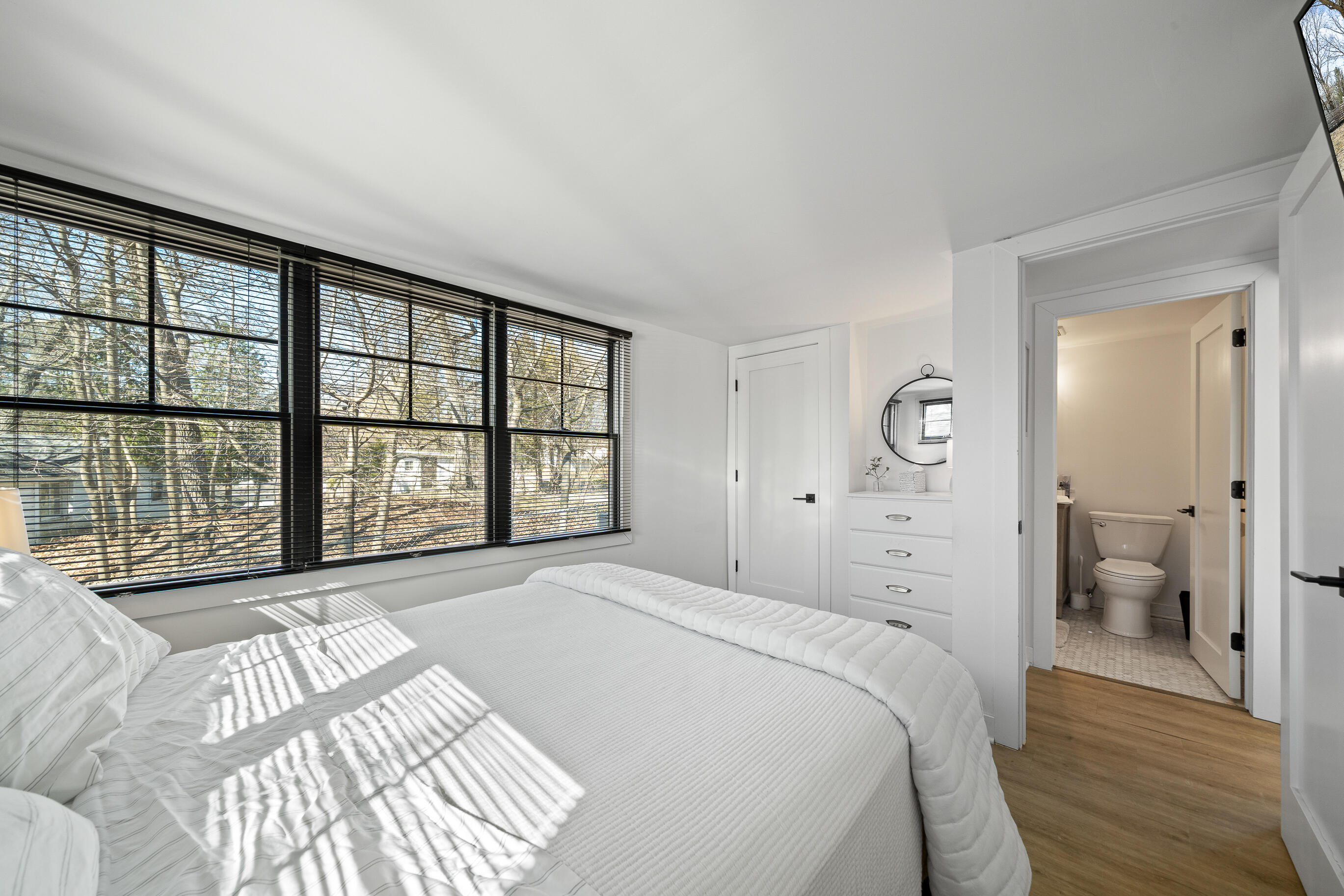 2804 Willow Point Dr