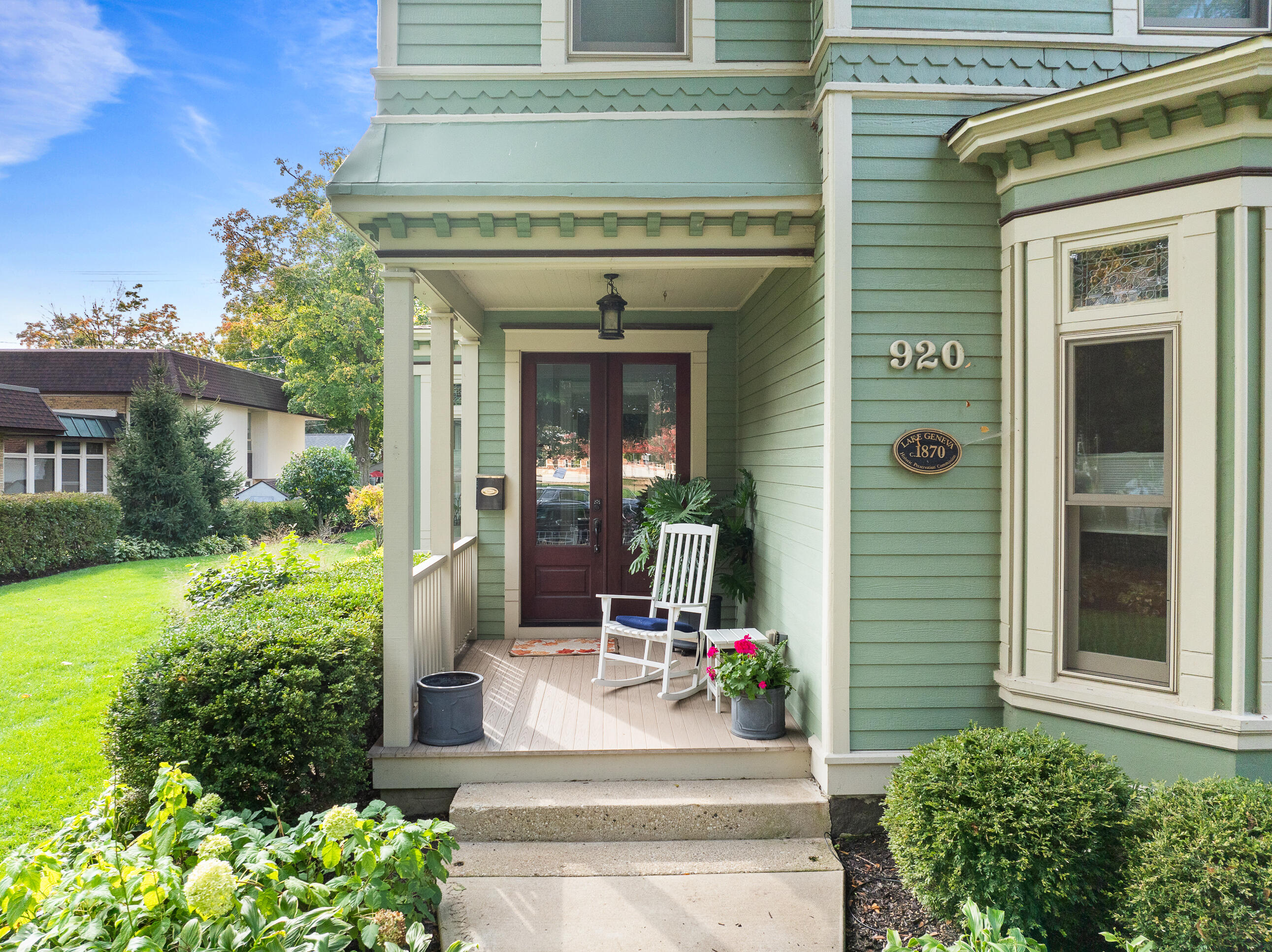 920 Geneva St
