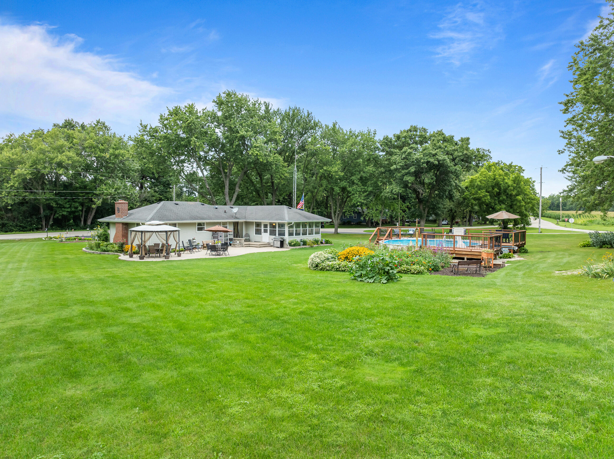 2211 Sheridan Springs Rd