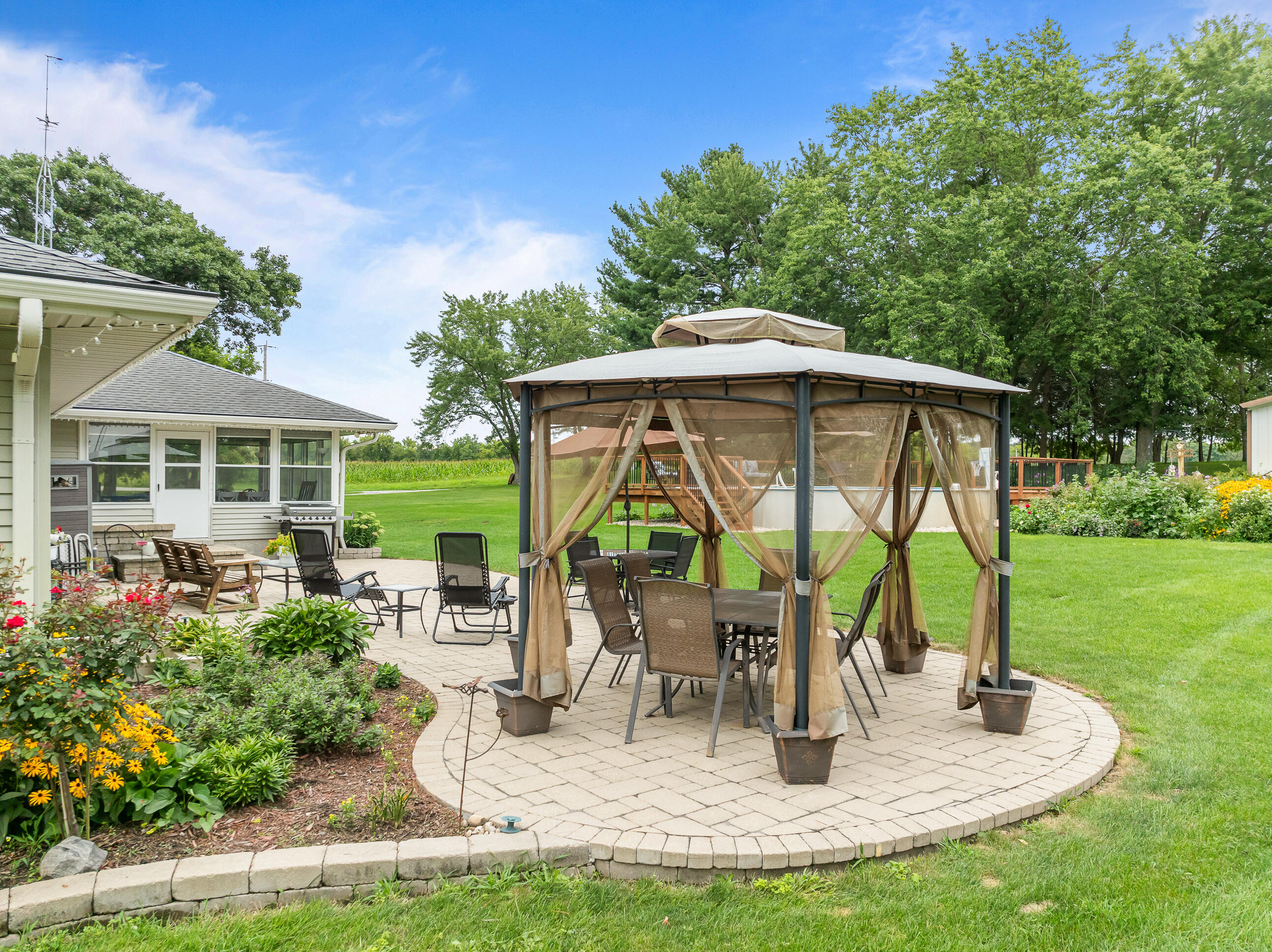 2211 Sheridan Springs Rd