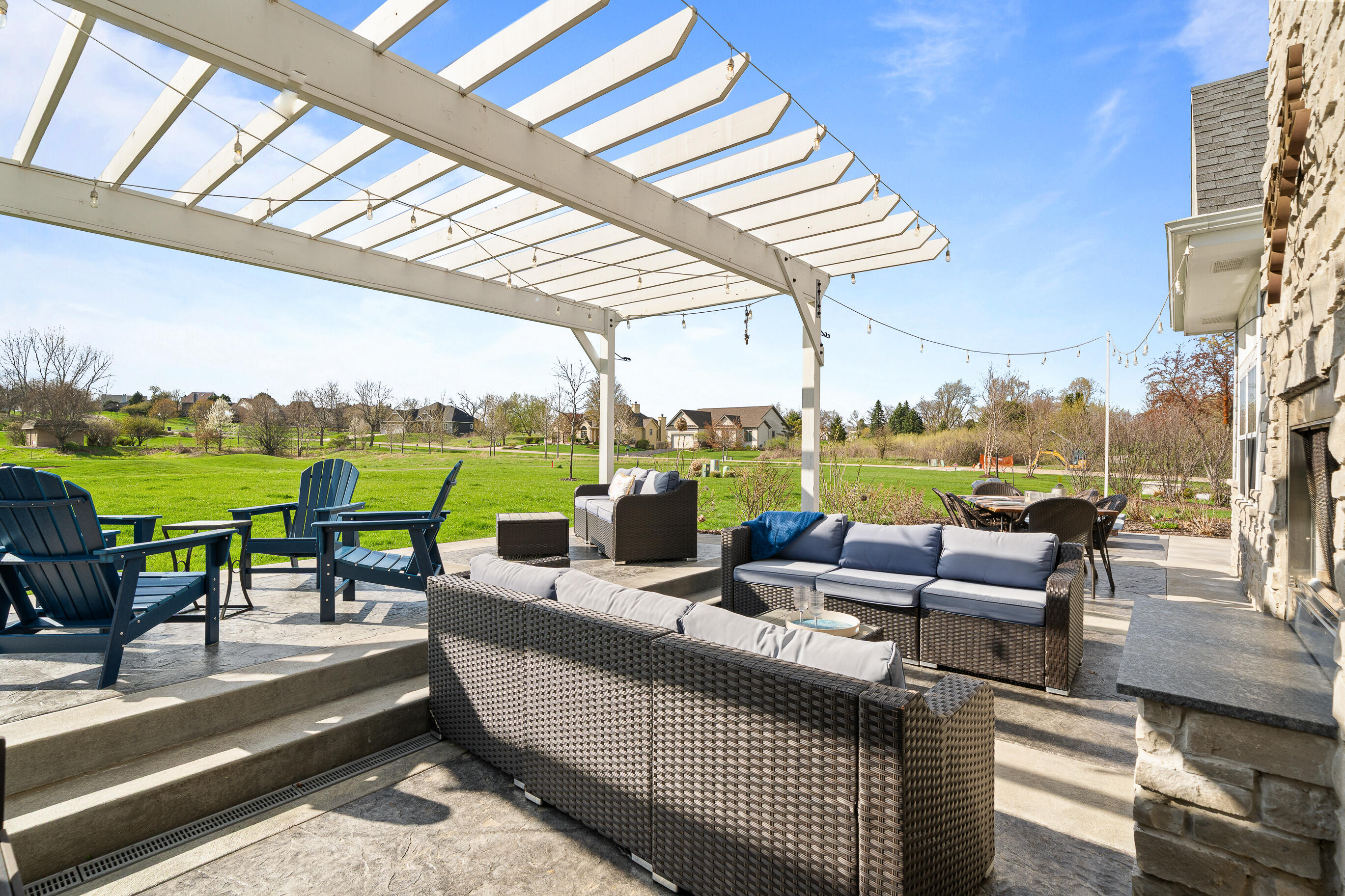 1760 Avenue of Champions -