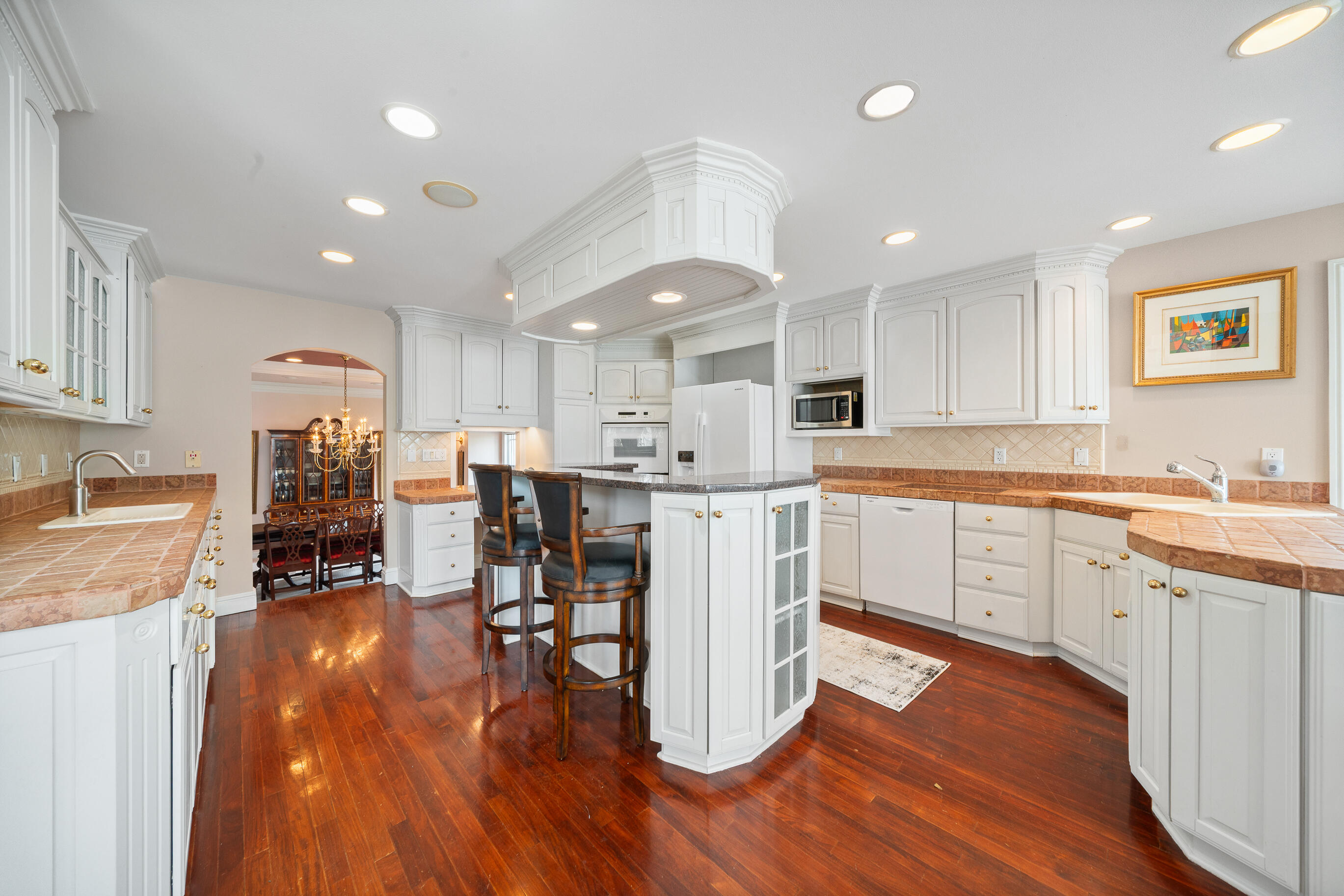 2718 Willow Point Dr