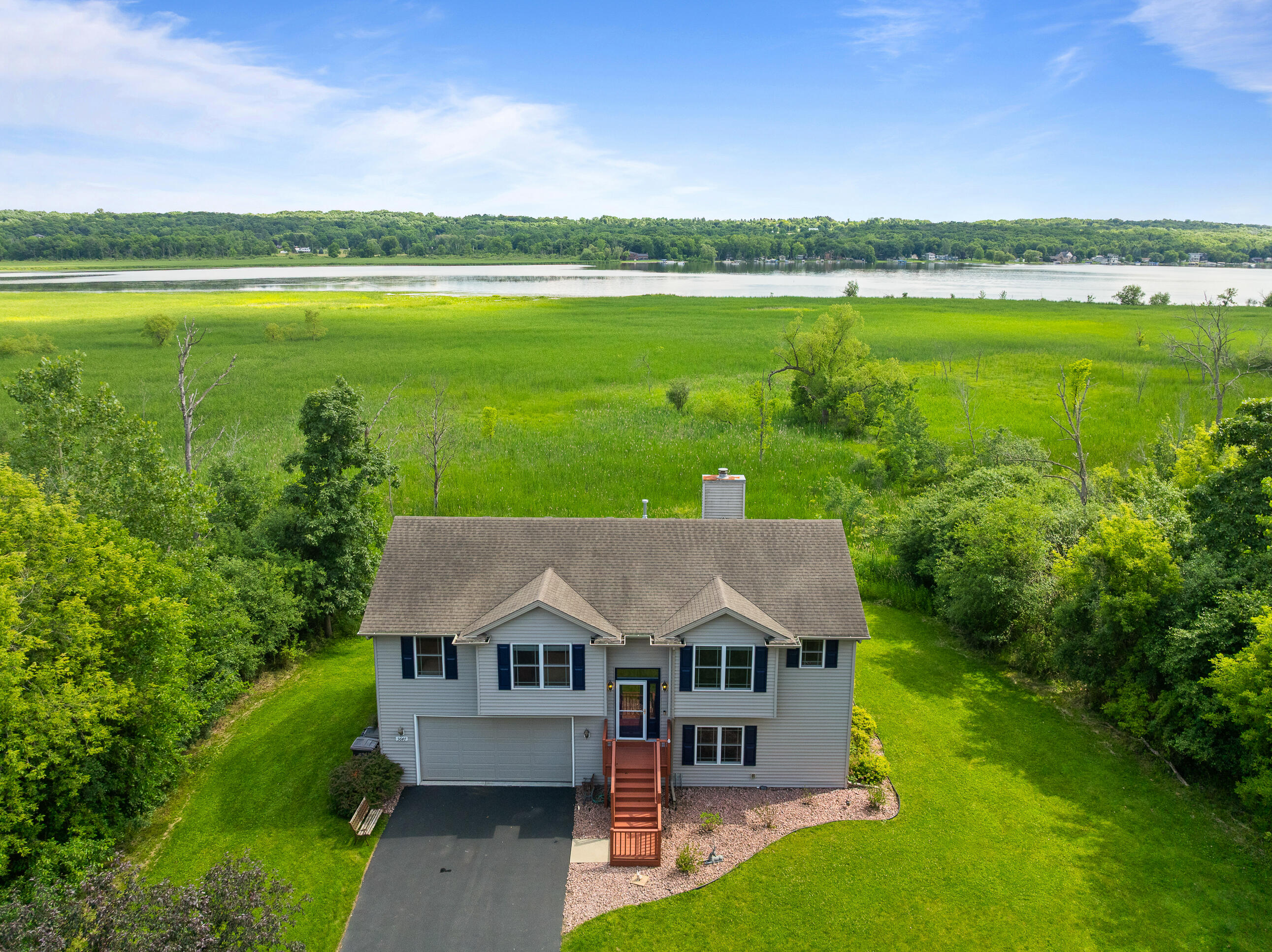 W3647 Lakeview Dr