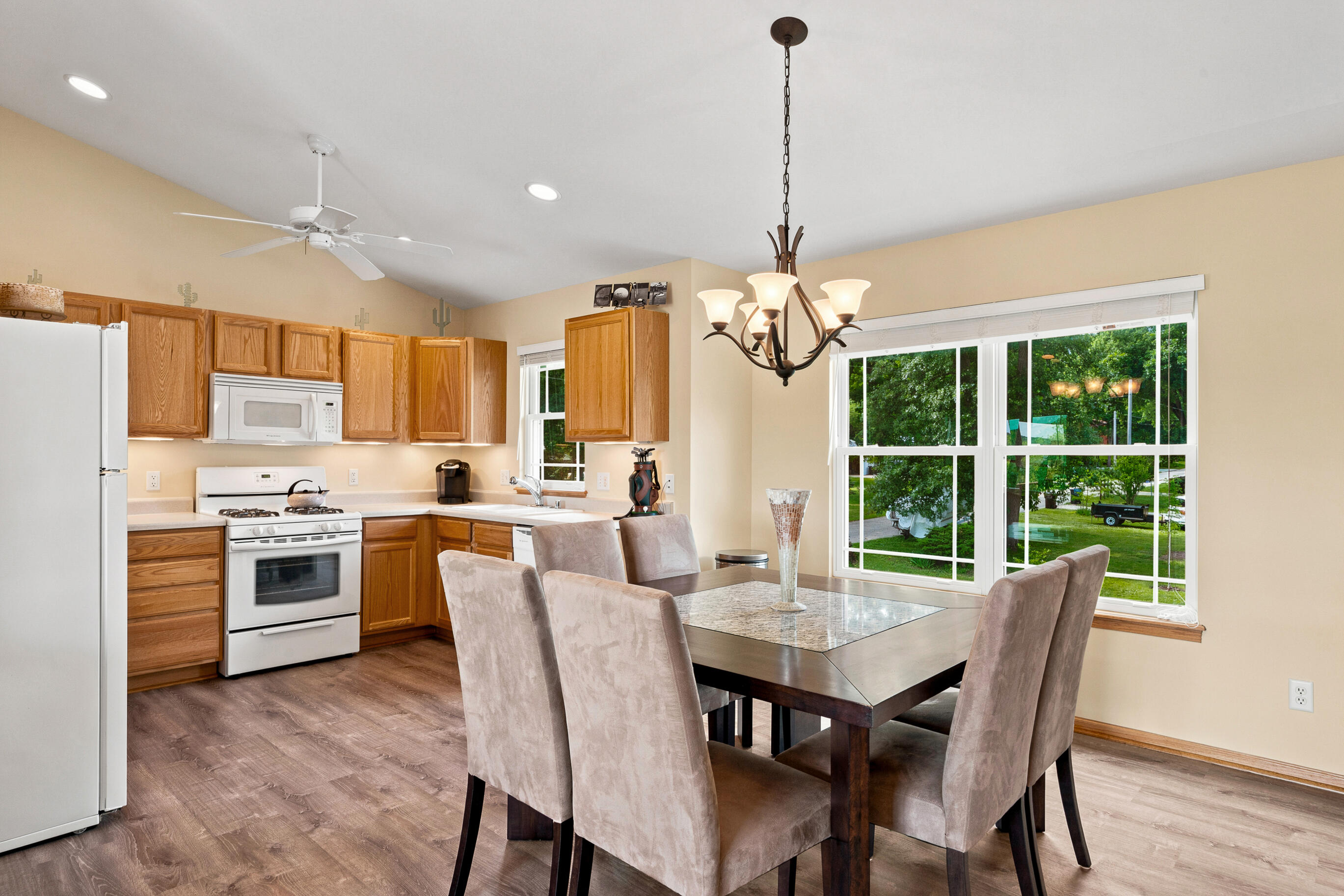 W3647 Lakeview Dr