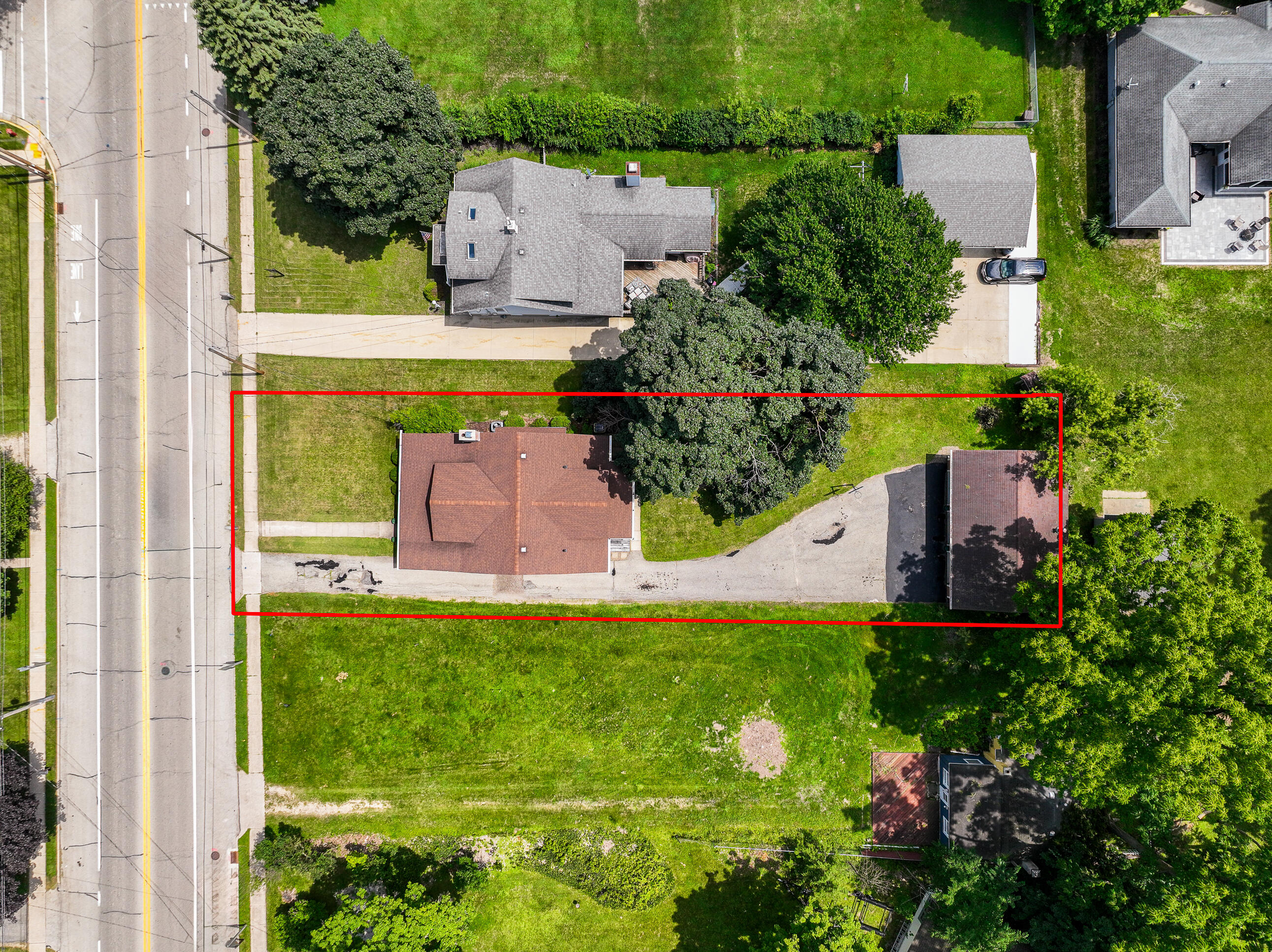 203 W Geneva St