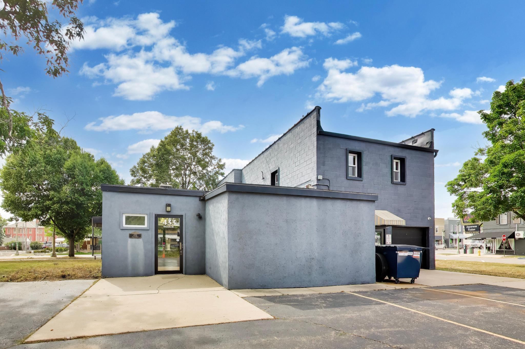 431 Broad St