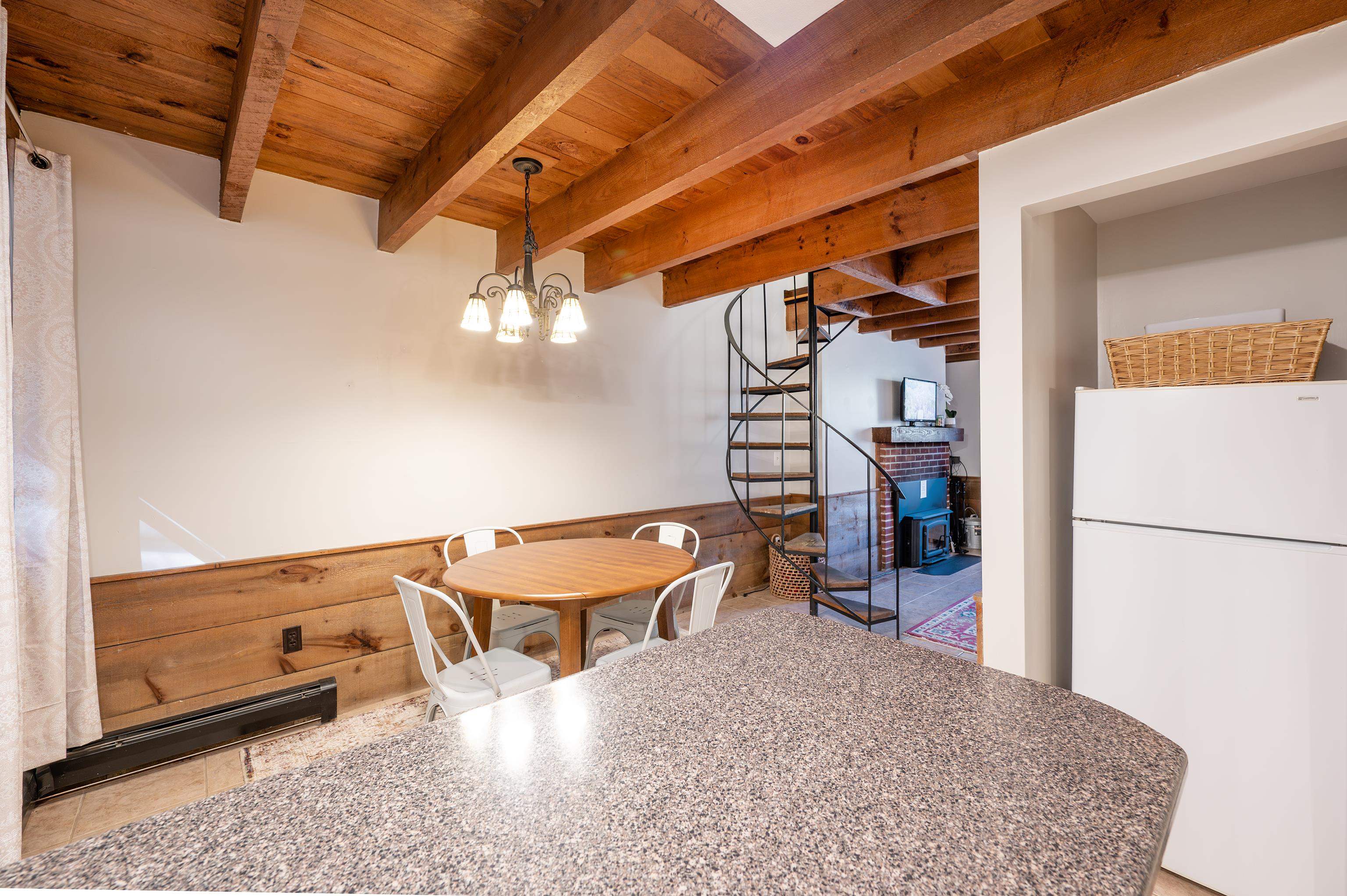 574 Willard Road Unit: 2C