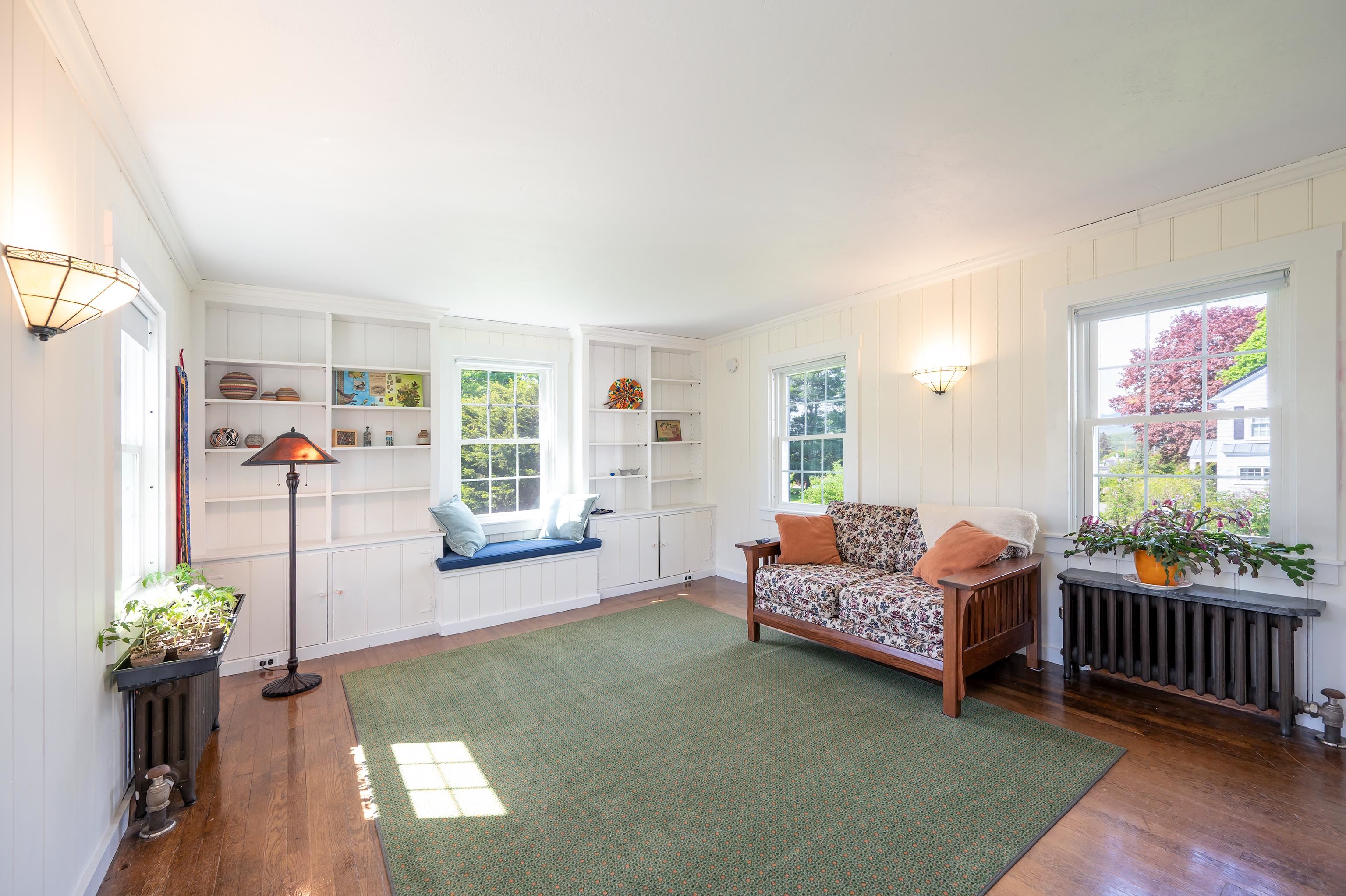 135 Bellevue Avenue