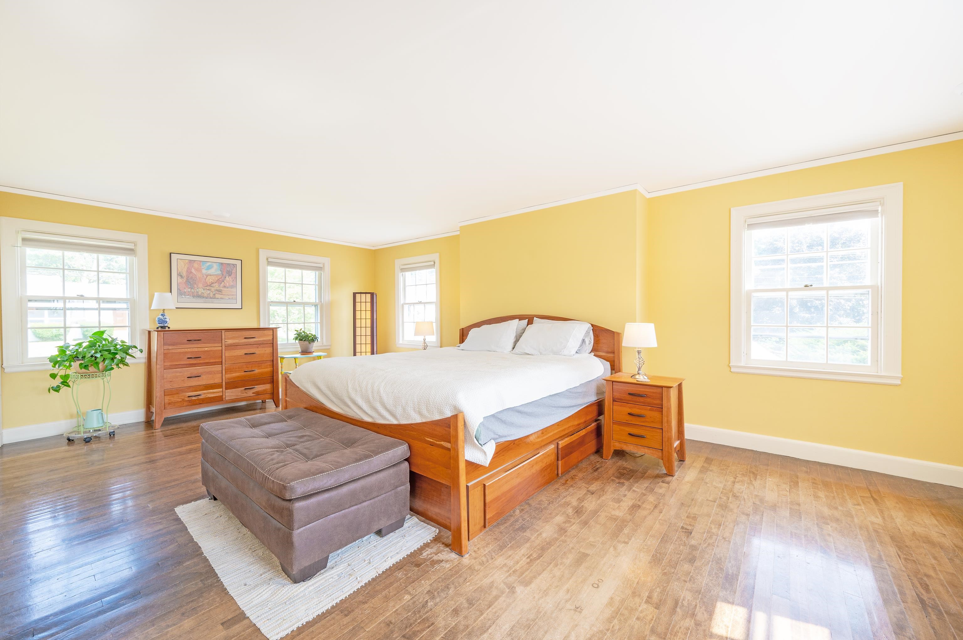 135 Bellevue Avenue
