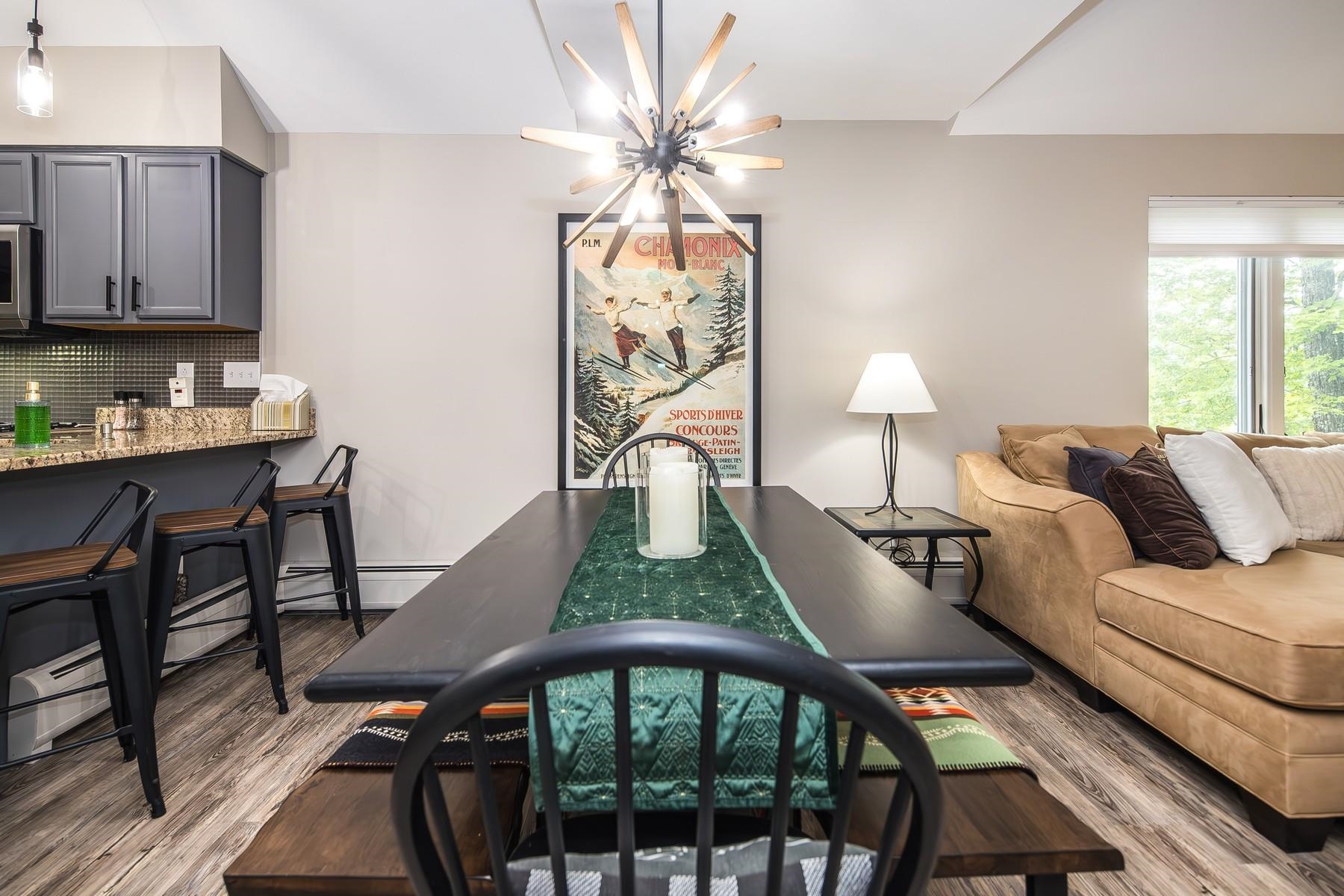 267 Village Circle Unit: V-15