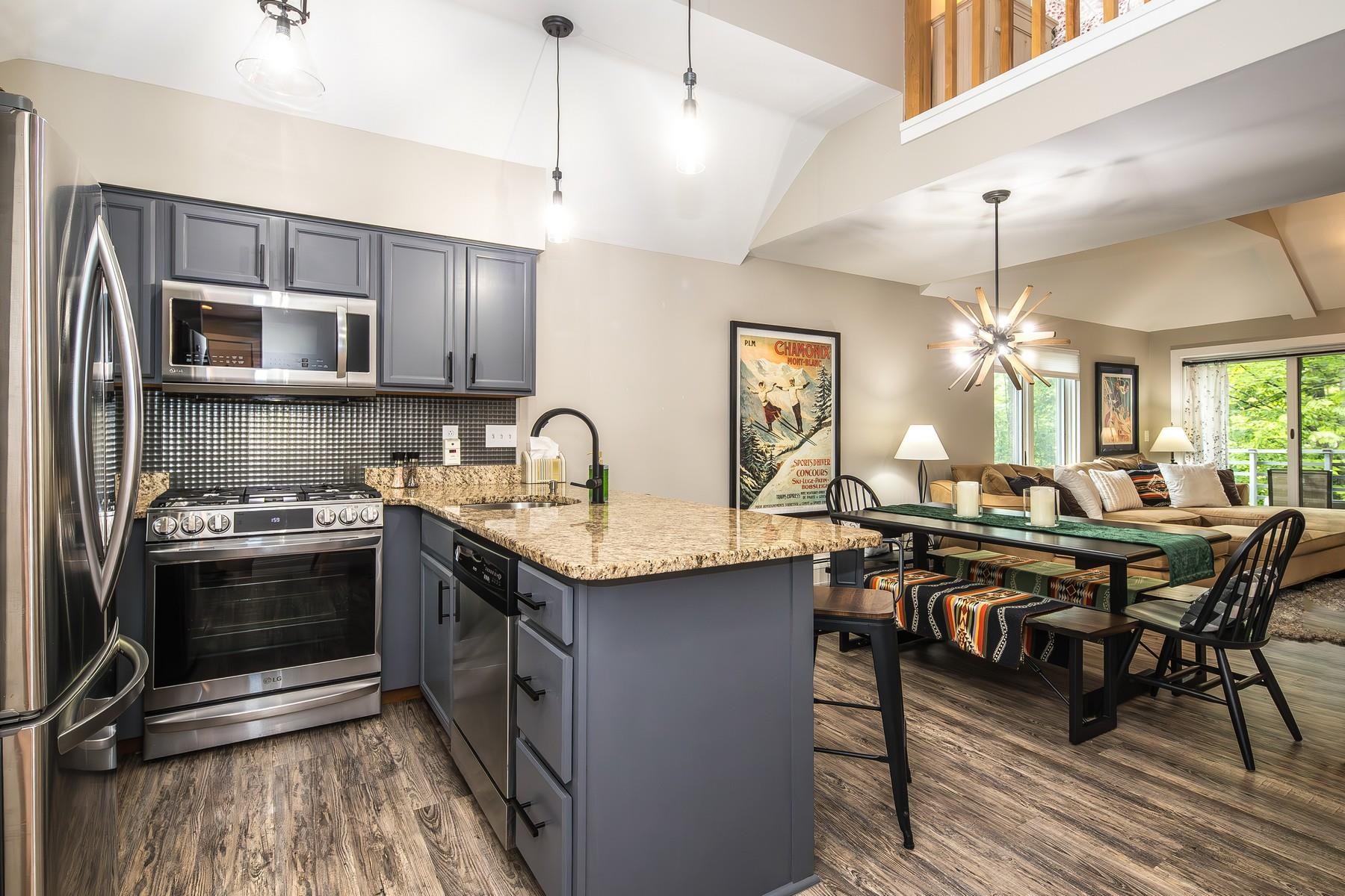 267 Village Circle Unit: V-15