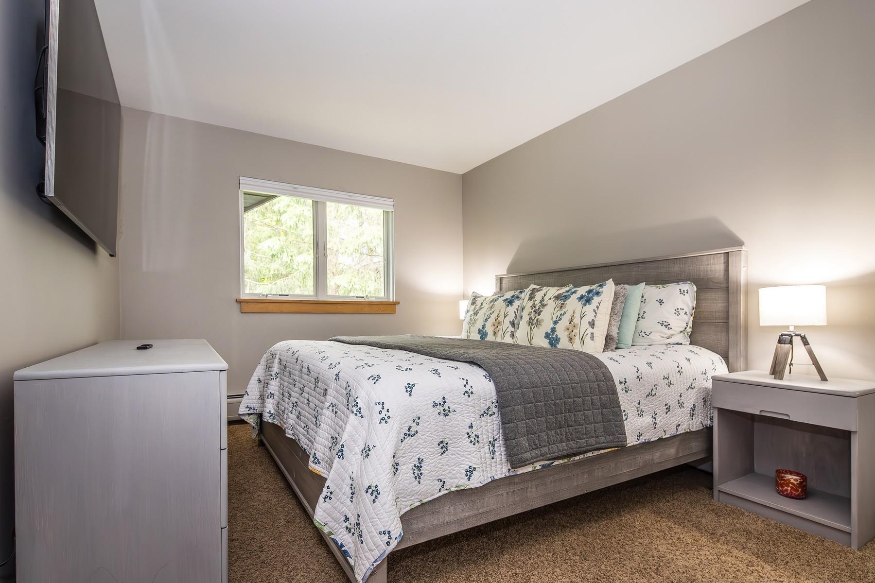 267 Village Circle Unit: V-15