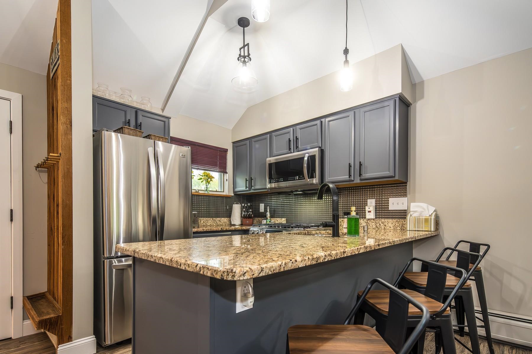 267 Village Circle Unit: V-15